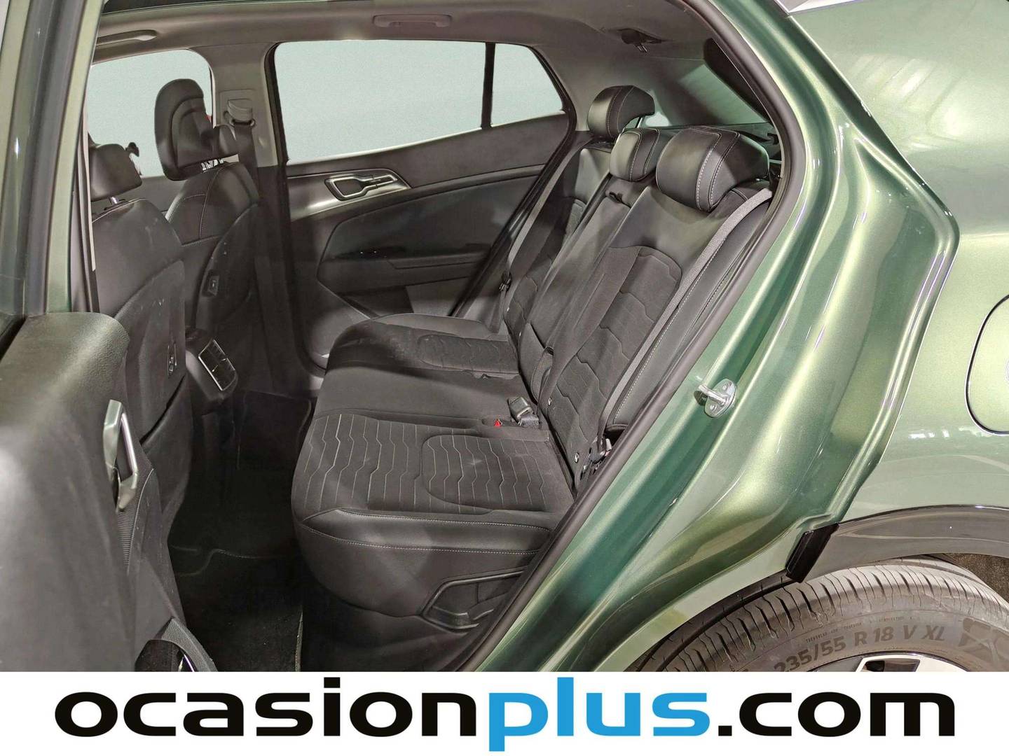 Foto asientos traseros KIA Sportage KIA Sportage 1.6 T-GDi HEV Tech 4x2 Auto (230 CV)