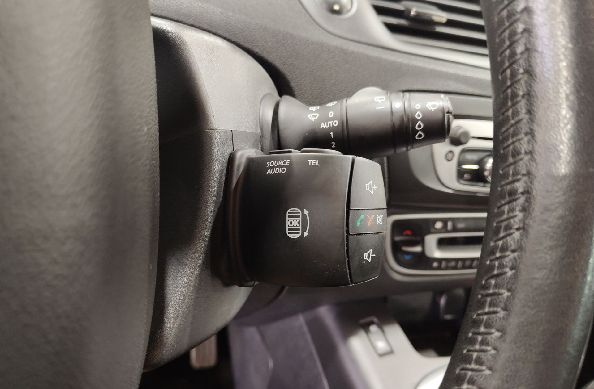 Renault Grand Scénic Limited Energy dCi 7 plazas - foto 28