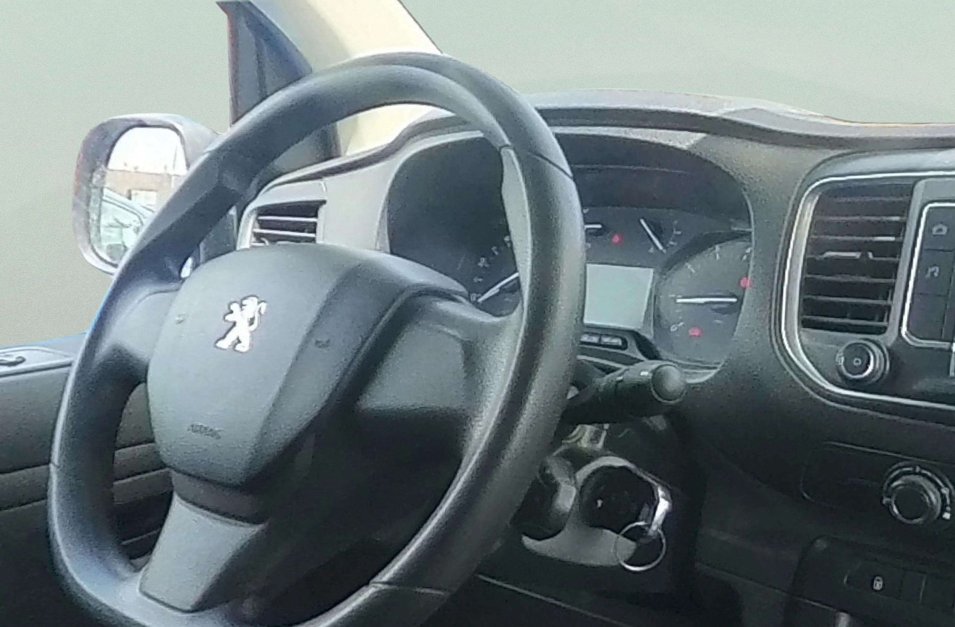 Peugeot Expert BlueHDi 100 Standard - foto 20