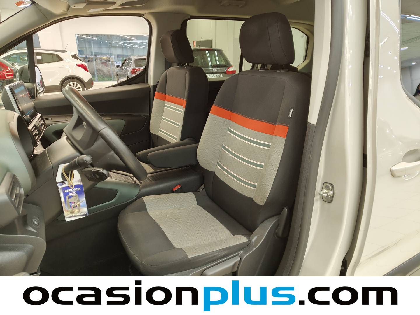 Foto Citroën Berlingo Citroen Berlingo BlueHDi 100 S&S Talla M Shine  (102 CV)