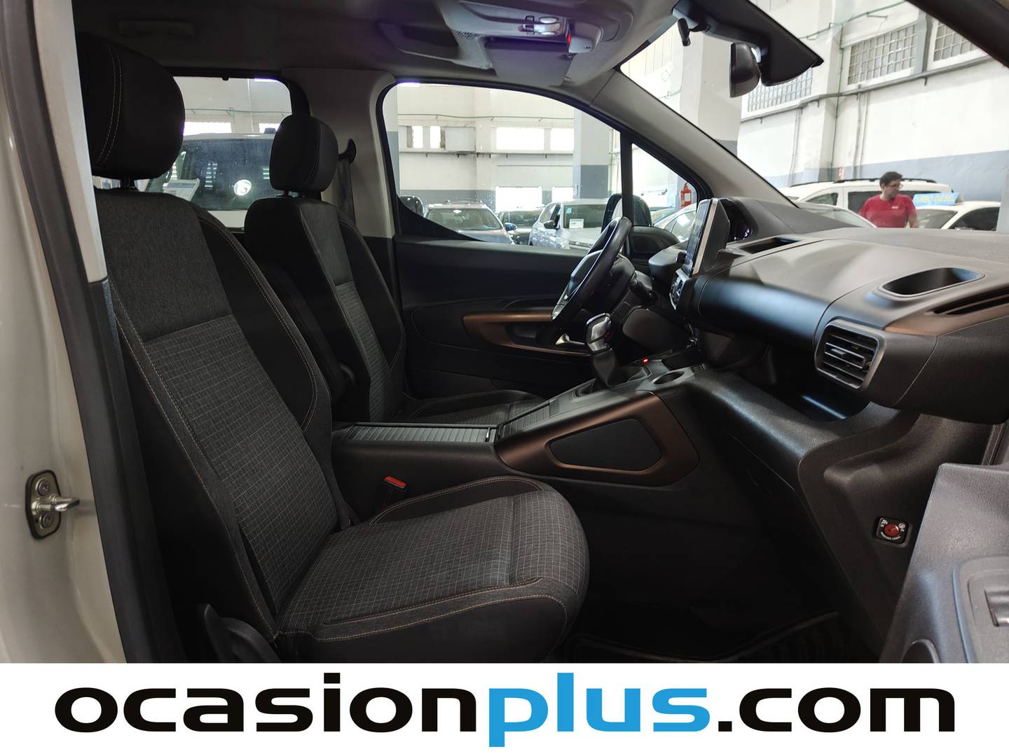 Foto Peugeot Rifter Peugeot Rifter BlueHDi 100 GT Line Standard (100 CV)