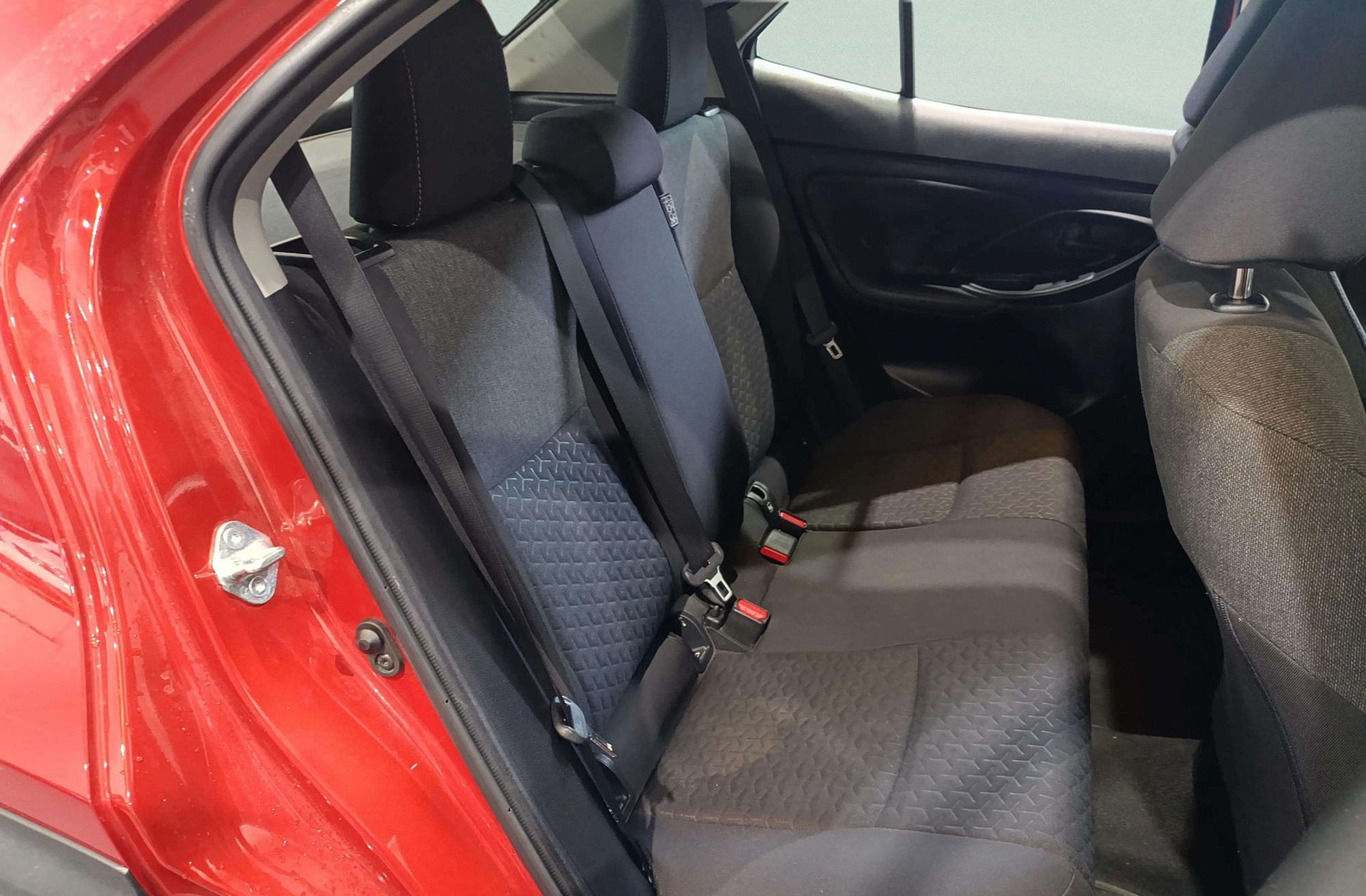 Toyota Yaris Cross 120H Business Plus - foto 15