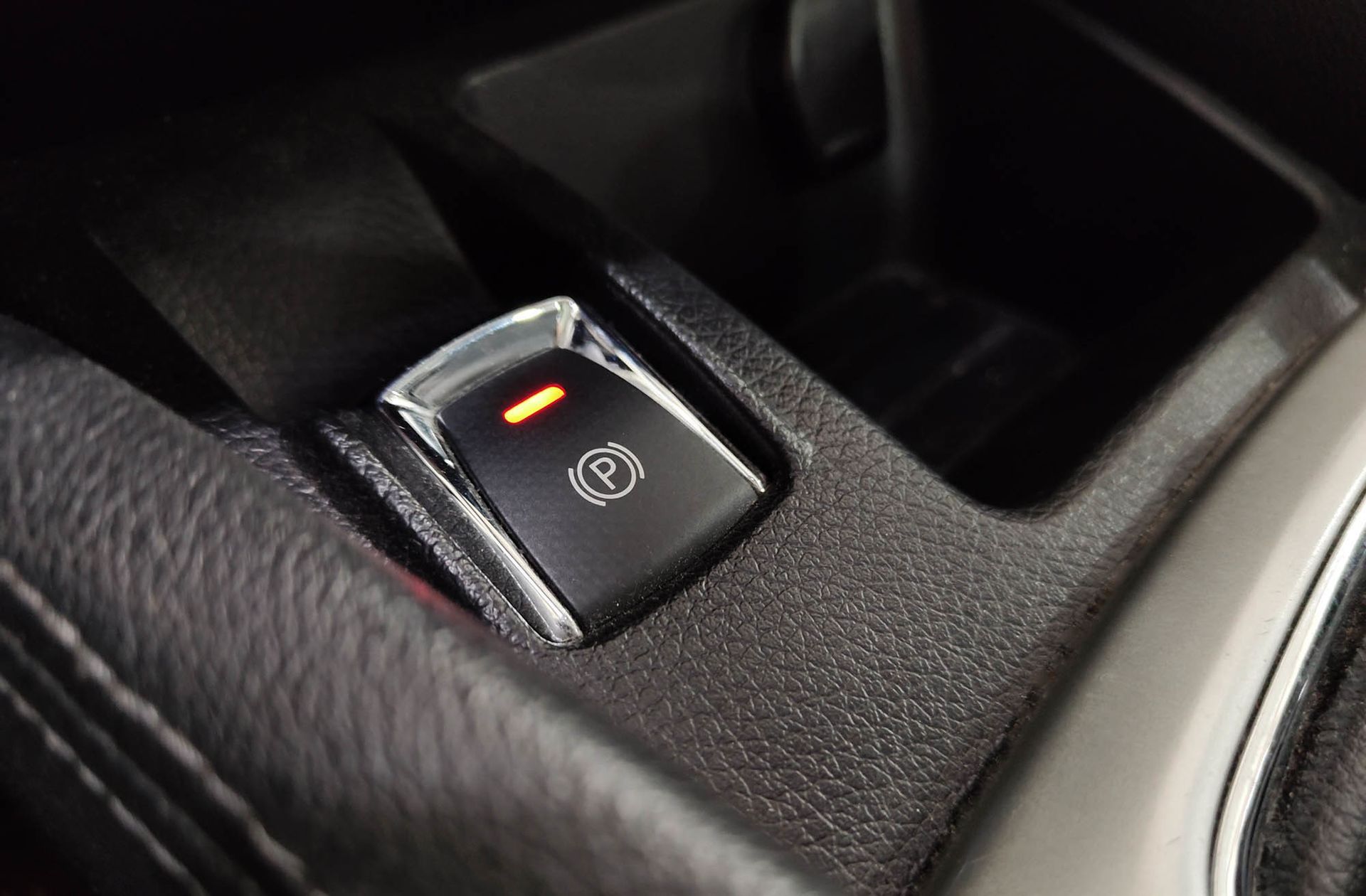 Nissan Qashqai dCi 130 N-Connecta - foto 29