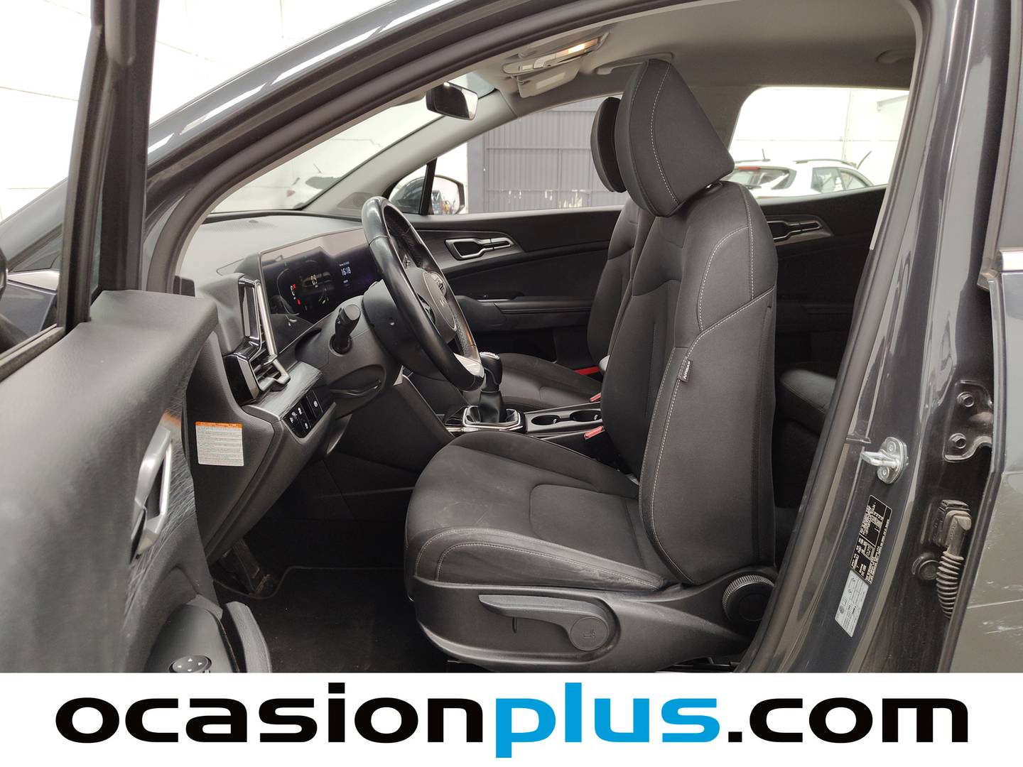 Foto KIA Sportage Kia Sportage 1.6 CRDi MHEV Business 4x2 (136 CV)