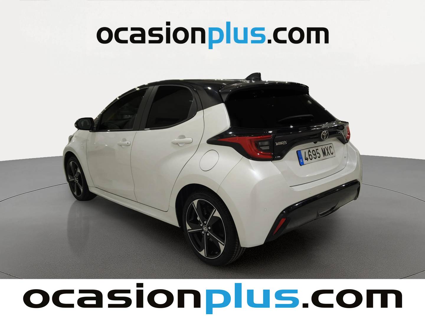 Foto trasera Toyota Yaris Toyota Yaris 120H Style (116 CV) izquierda