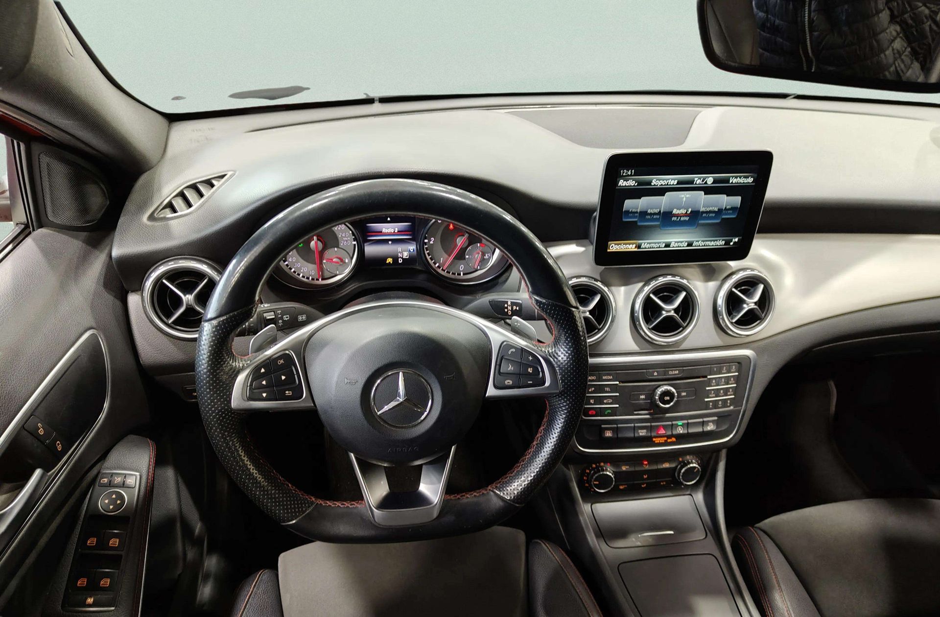 Mercedes-Benz GLA 220 d AMG Line 4Matic - foto 25