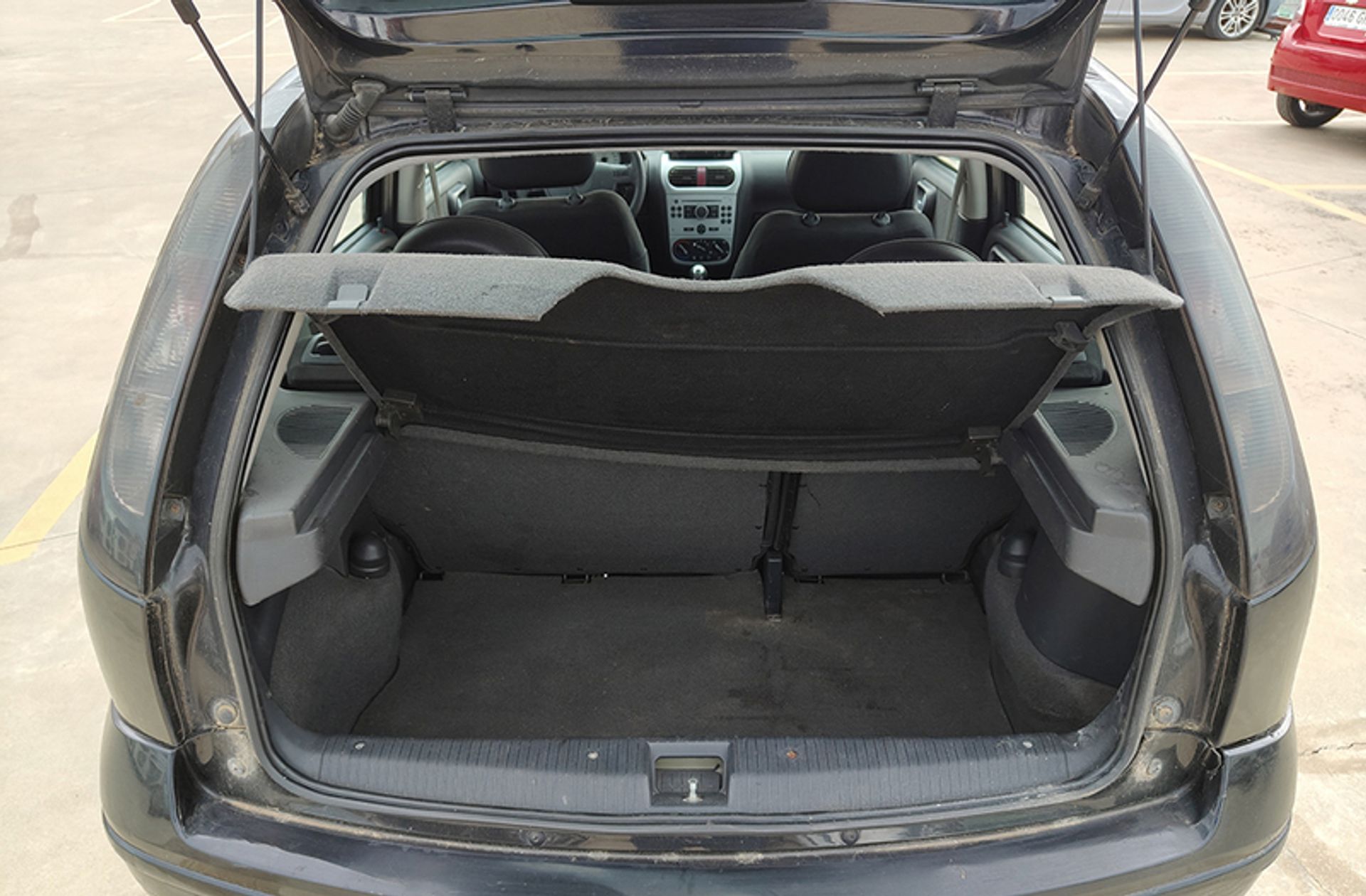 Opel Corsa 1.2 16v Silverline Base - foto 11