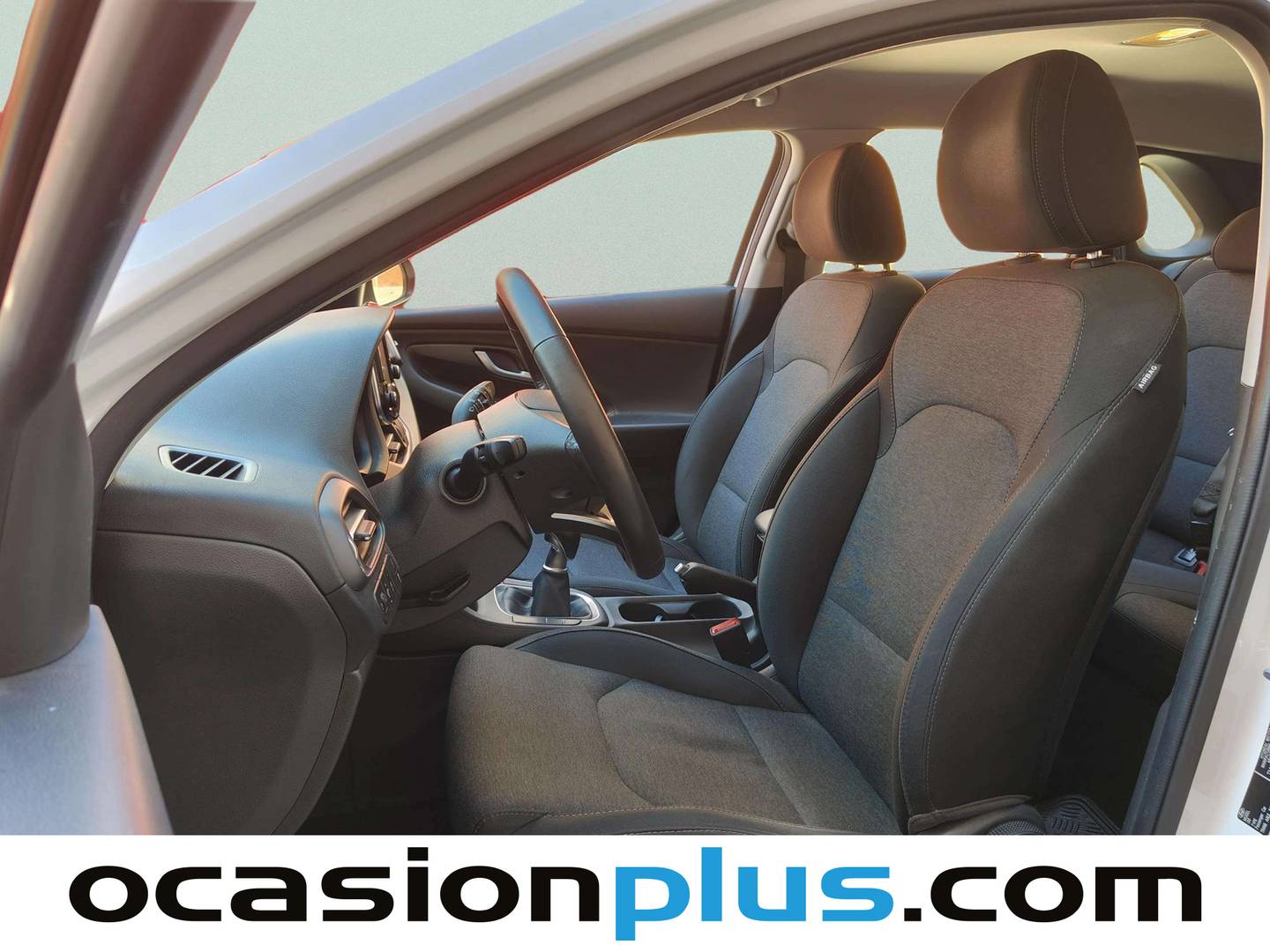 Foto asientos delanteros Hyundai i30 Hyundai i30 1.5 DPI Klass SLX (110 CV)