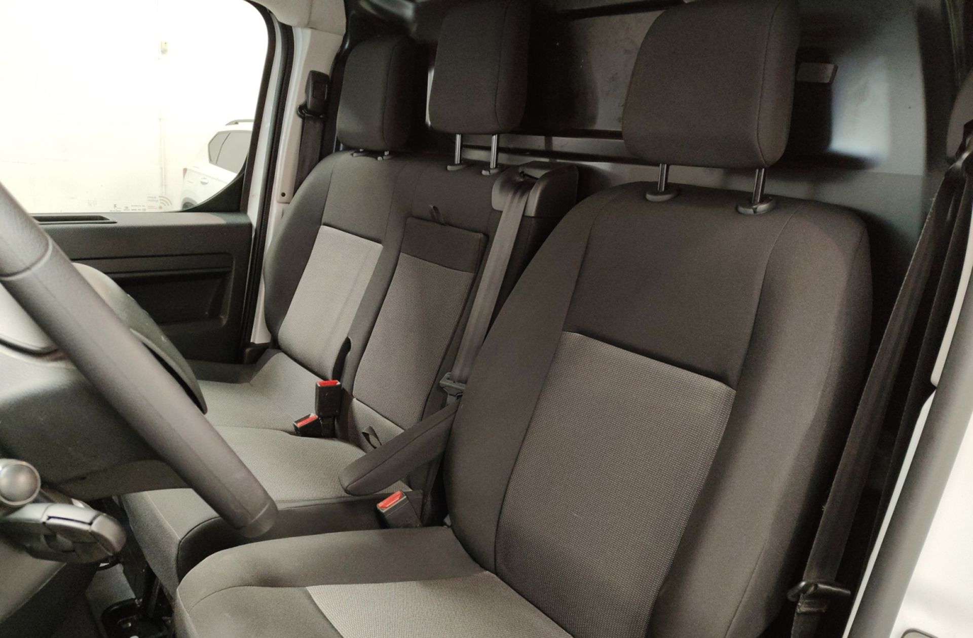 Citroën Jumpy Furgon BlueHDi 120 Talla M - foto 8