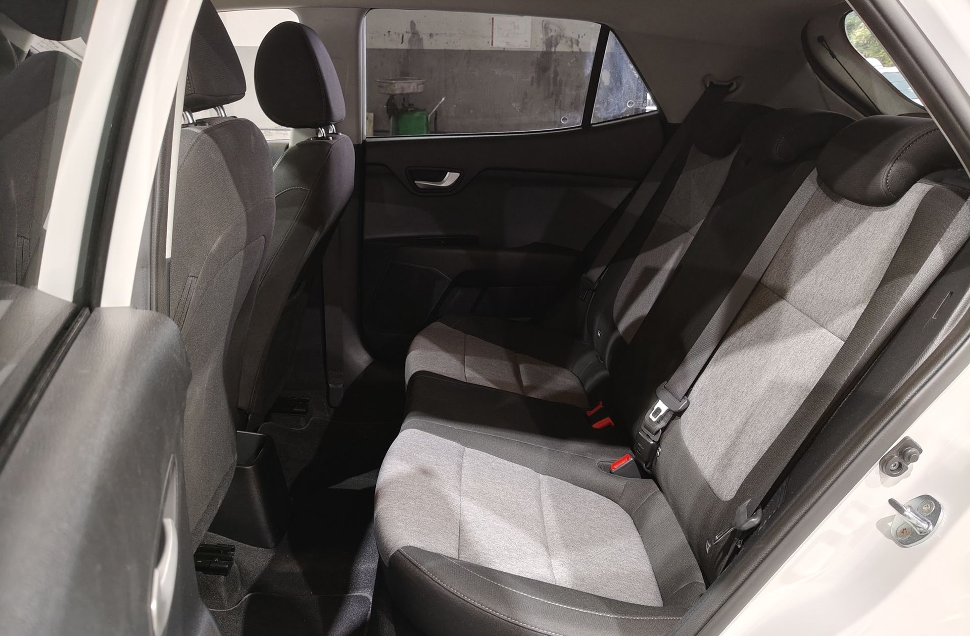 Kia Stonic 1.0 T-GDi MHEV iMT Concept - foto 10
