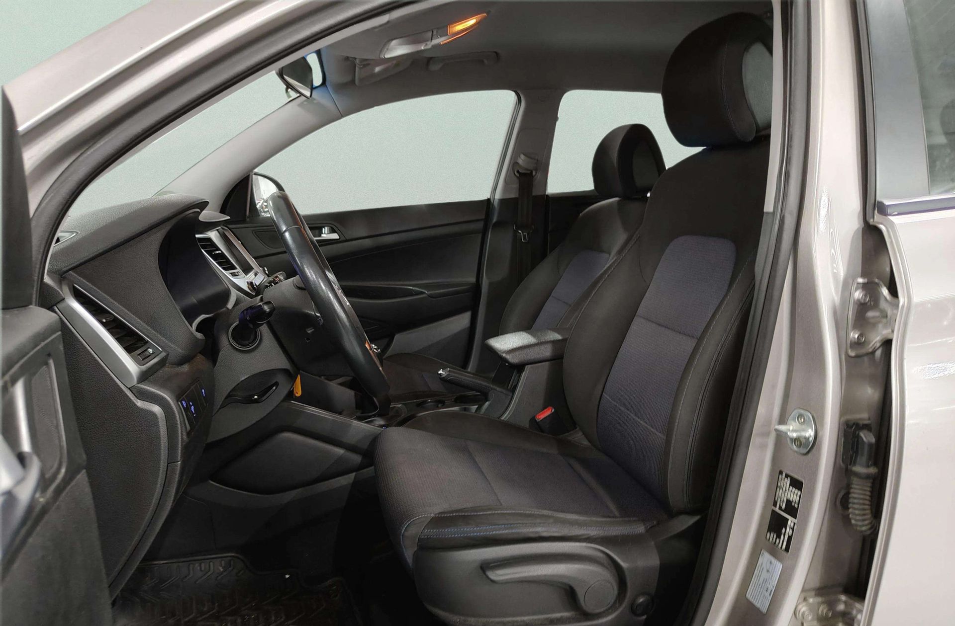 Hyundai Tucson 1.7 CRDi BlueDrive 25 Aniversario 4x2 - foto 10