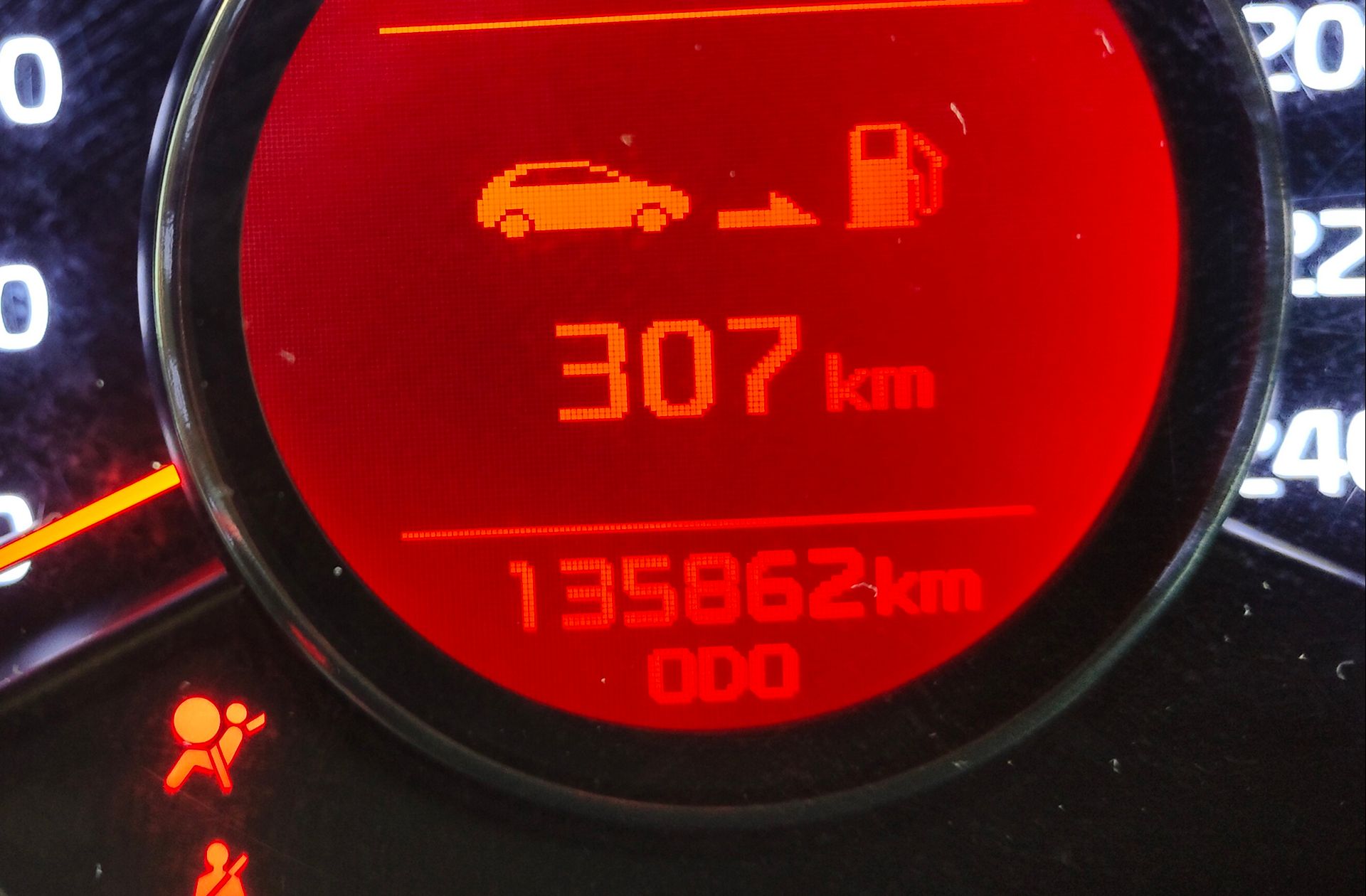 Kia Ceed 1.6 CRDi VGT Eco-Dynamics Uefa Euro2016 - foto 9