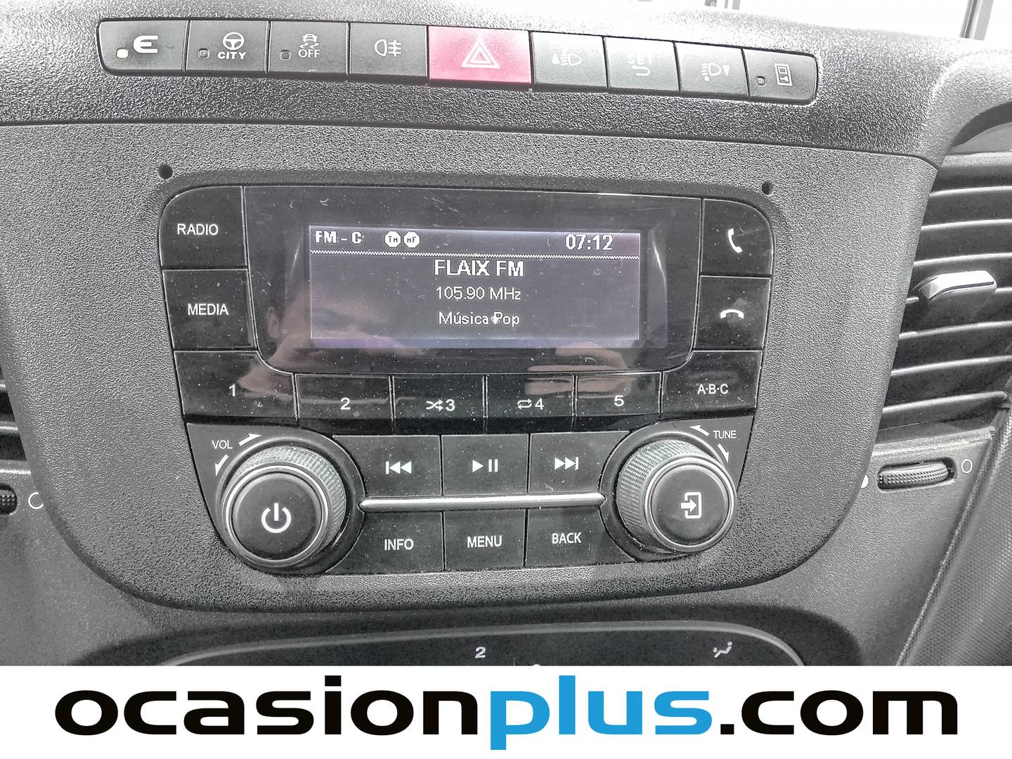 Foto Iveco Daily Iveco Daily Furgon 35S 16 V 3520L/H2 (156 CV) 3 Plazas