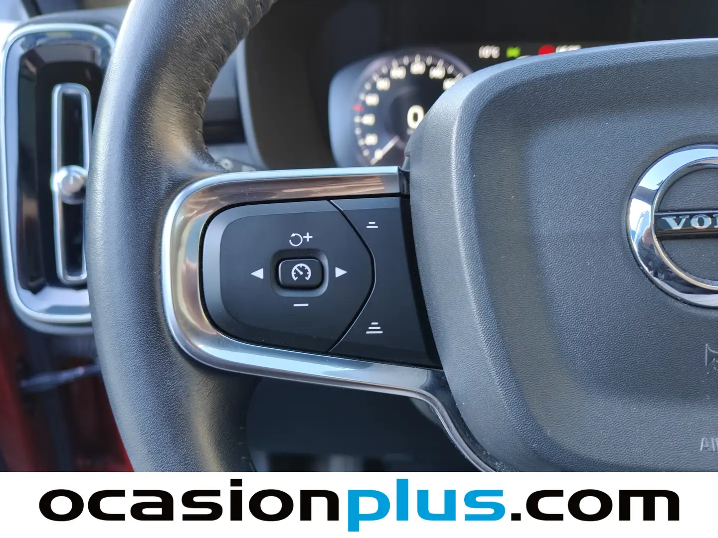 Foto Volvo XC40 Volvo XC40 D4 Momentum AWD Auto (190 CV)