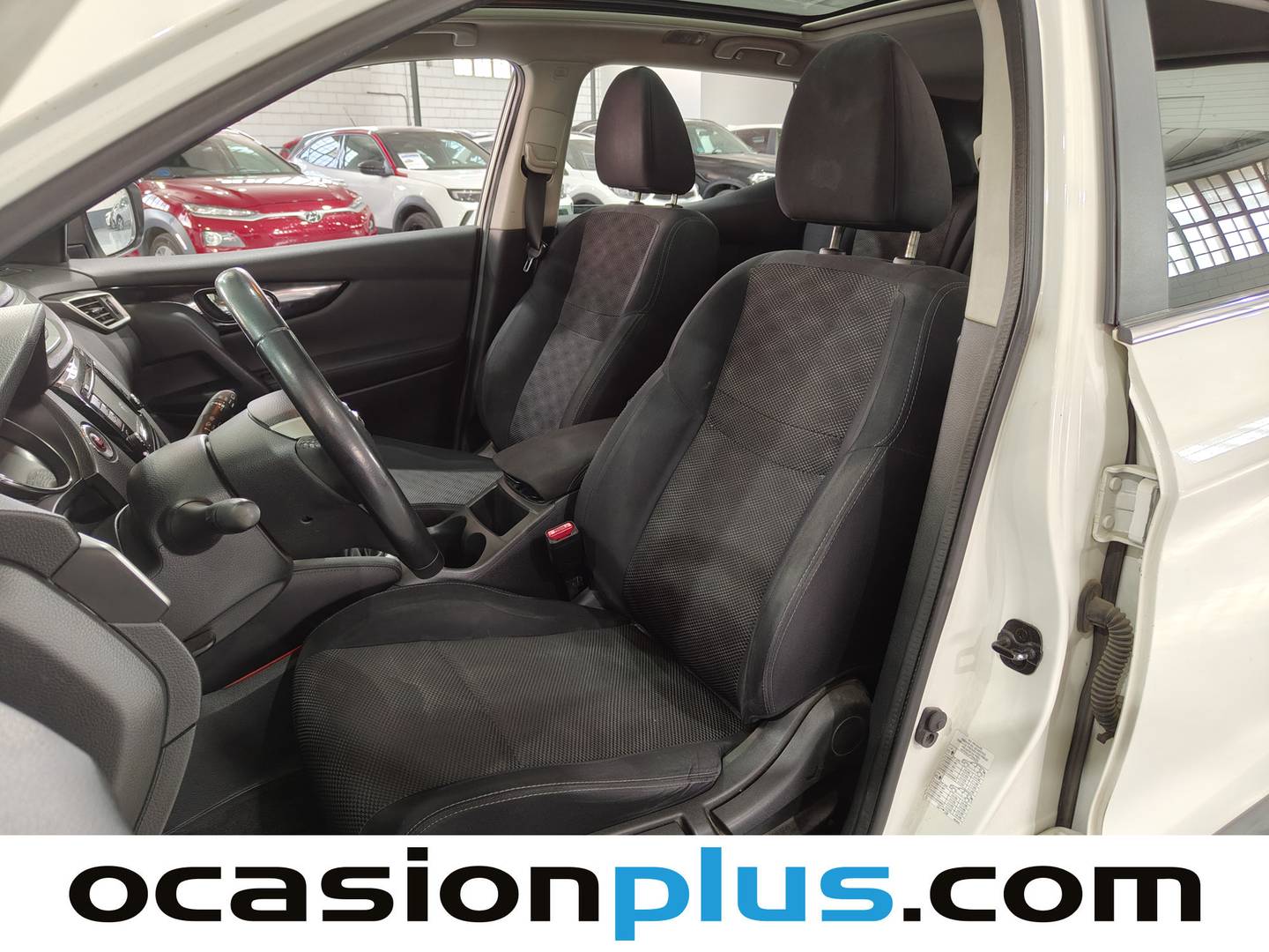 Foto asientos delanteros Nissan QASHQAI Nissan Qashqai 1.6 dCi N-Connecta 4x2 (130 CV)