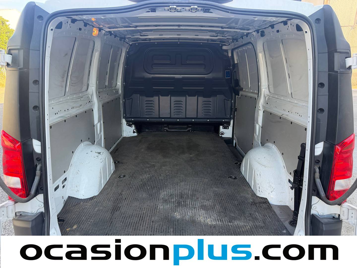 Foto asientos traseros Mercedes Vito Mercedes Vito Furgon 114 CDI Larga (136 CV)