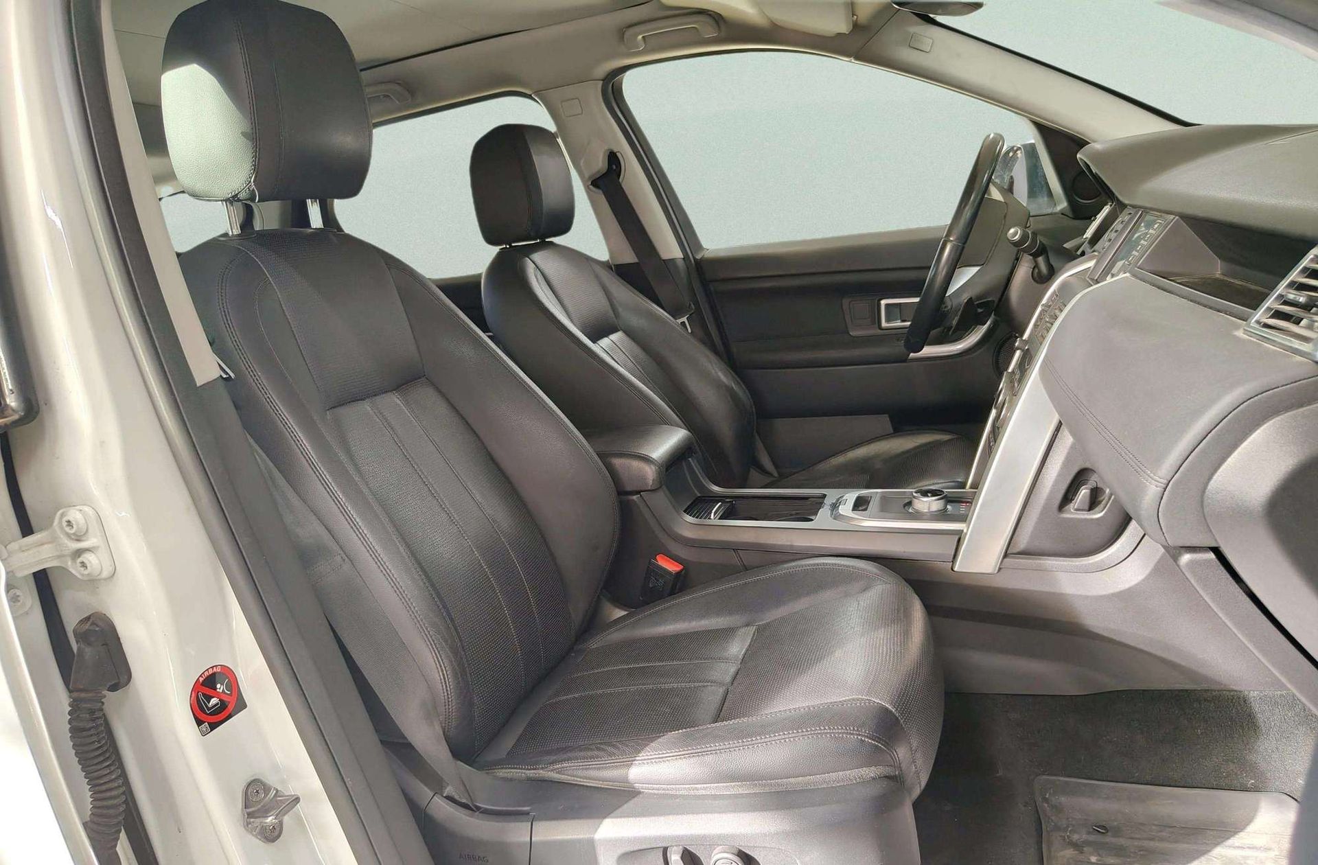 Land Rover Discovery Sport 2.0L TD4 HSE 4x4 - foto 21