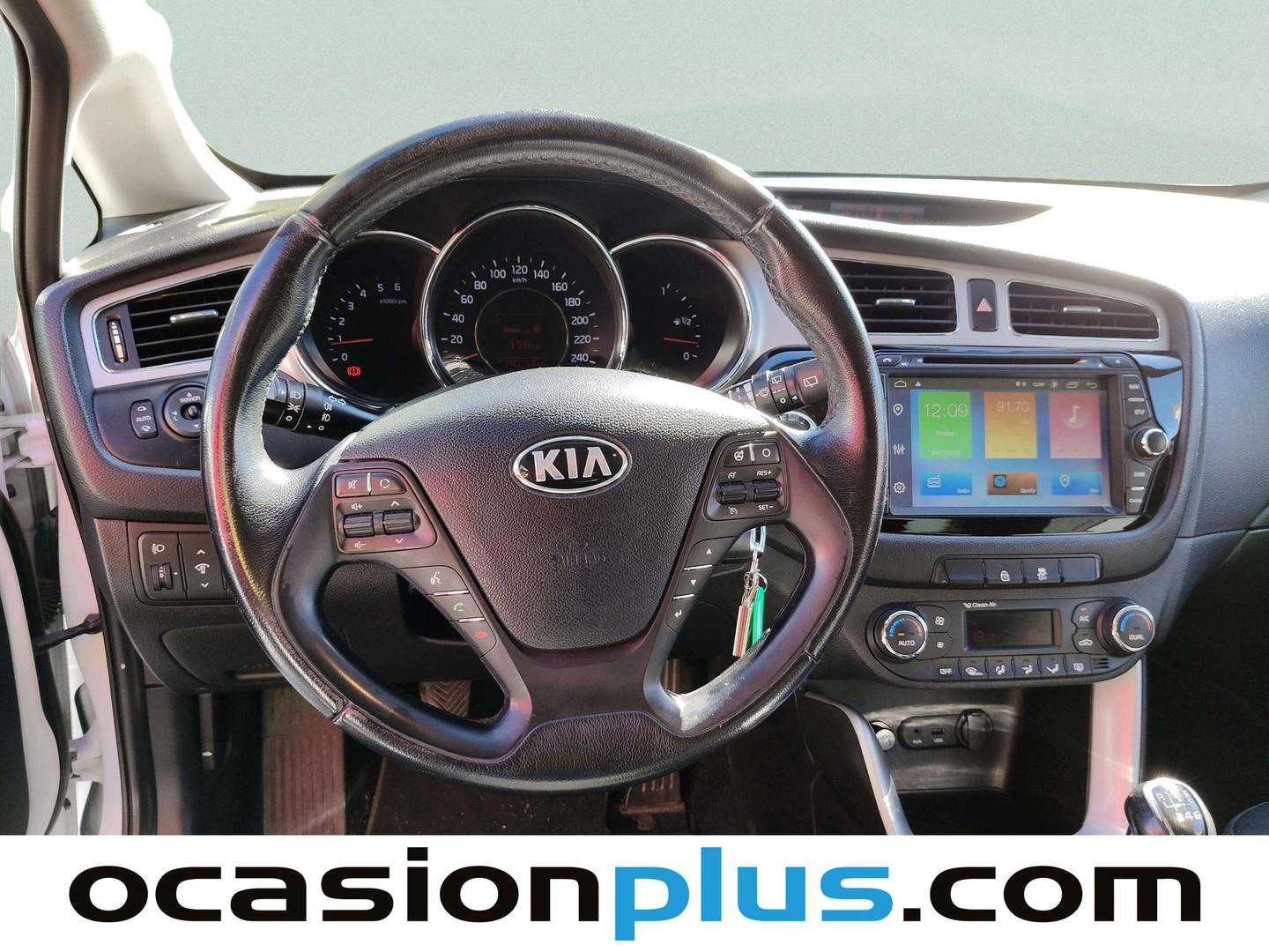 KIA Ceed KIA Ceed 1.6 CRDi VGT Drive (128 CV) 2014