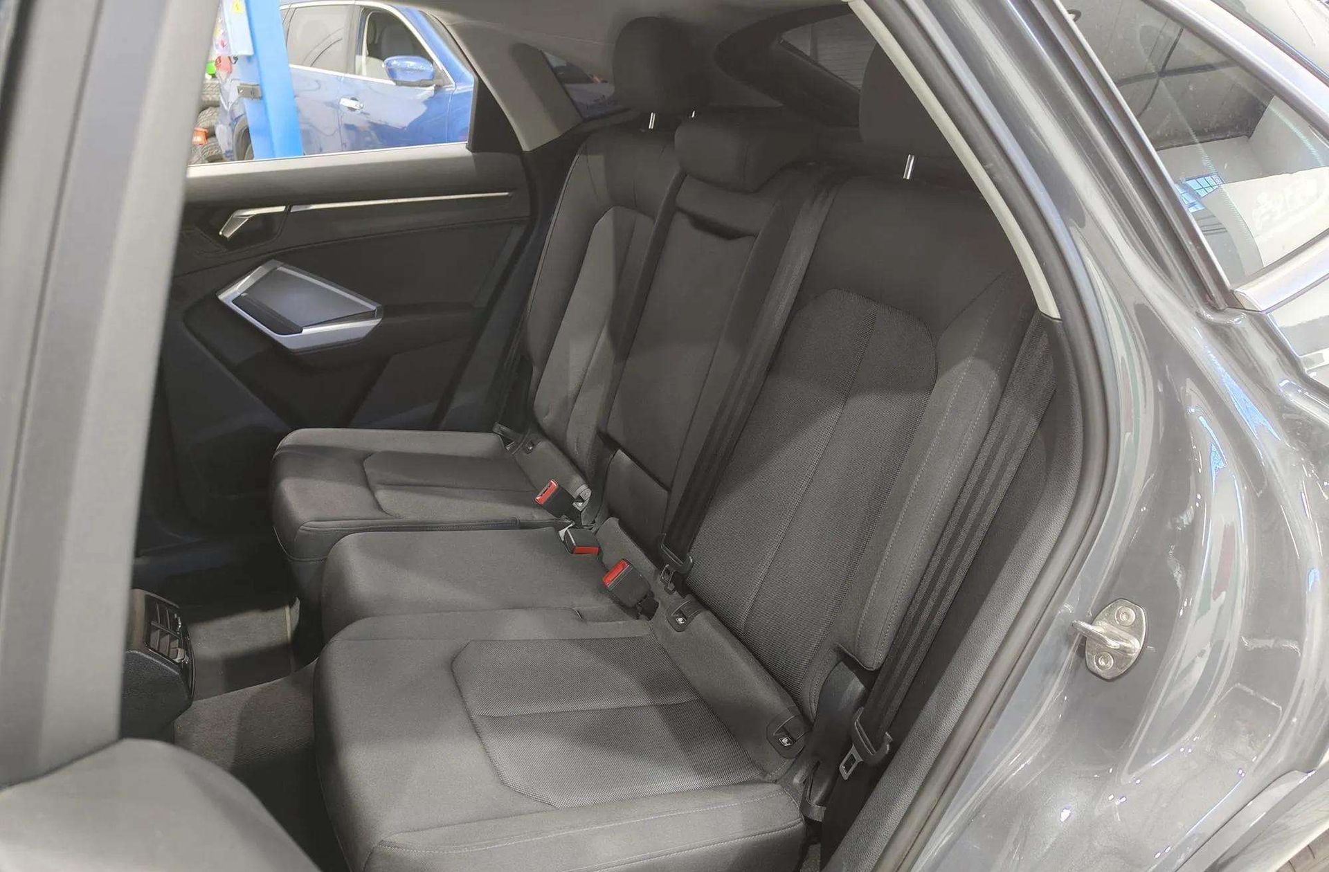Audi Q3 Advanced 35 TDI - foto 11