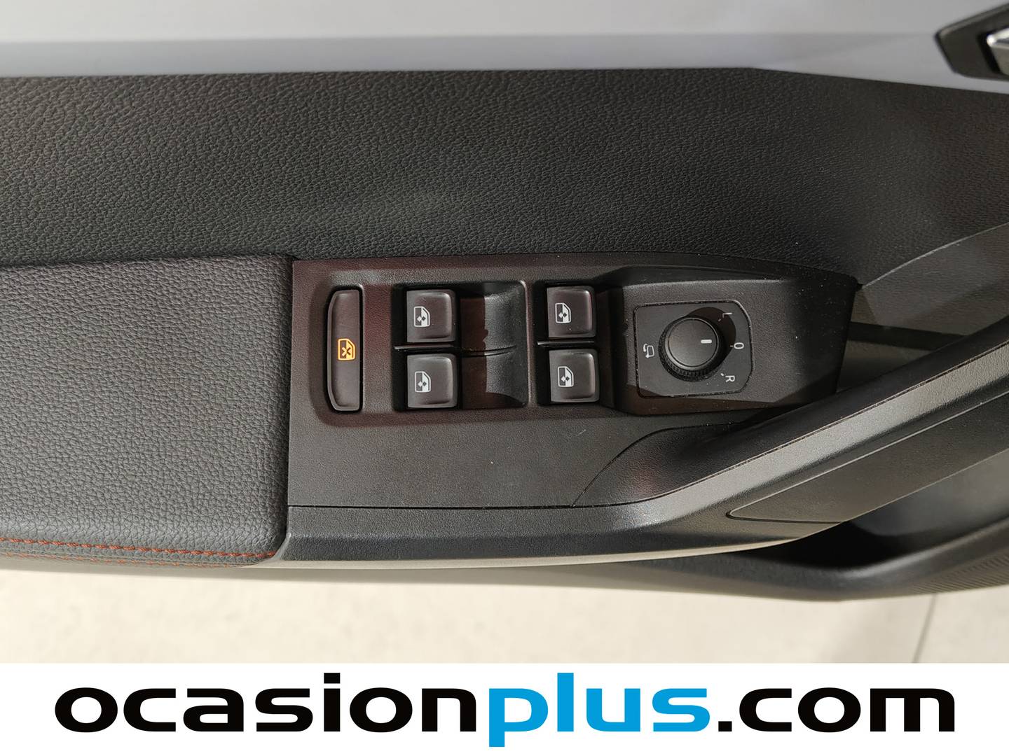 Foto Seat Arona SEAT Arona 1.0 TSI S&S FR XL (115 CV)