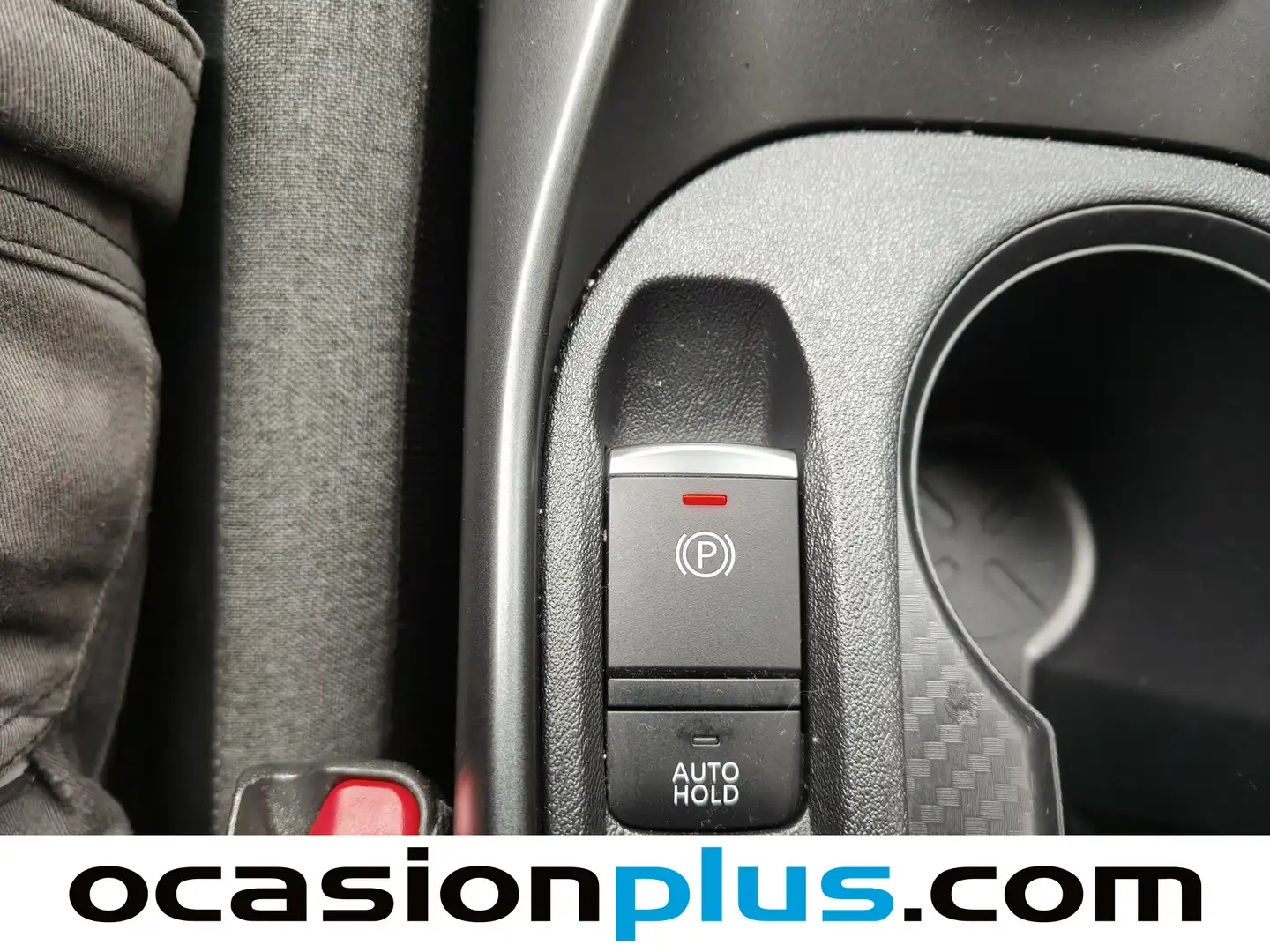 Foto Nissan JUKE Nissan Juke DIG-T N-Connecta 4x2 DCT (114 CV)