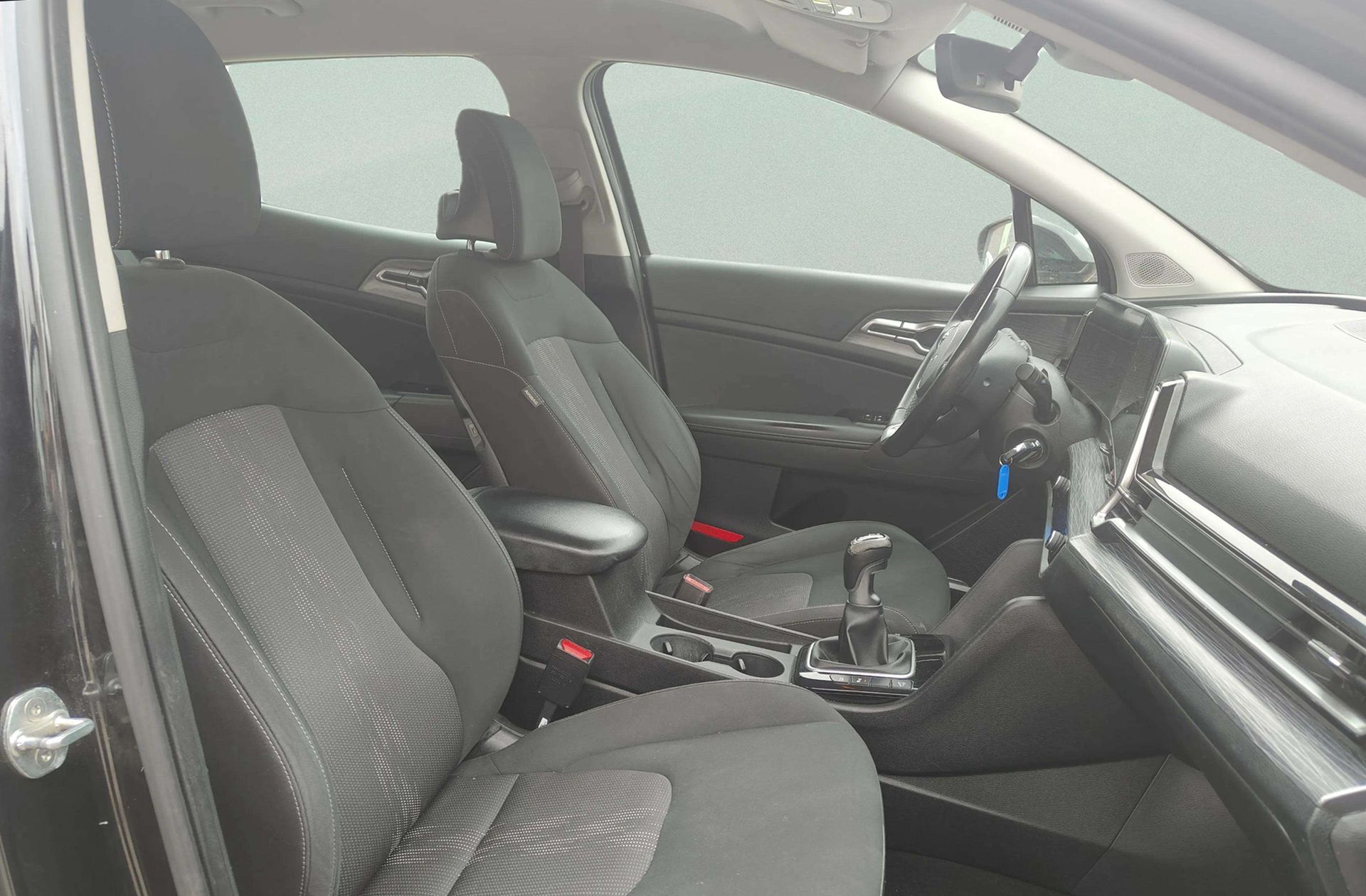 Kia Sportage 1.6 T-GDi MHEV Drive 4x2 - foto 18
