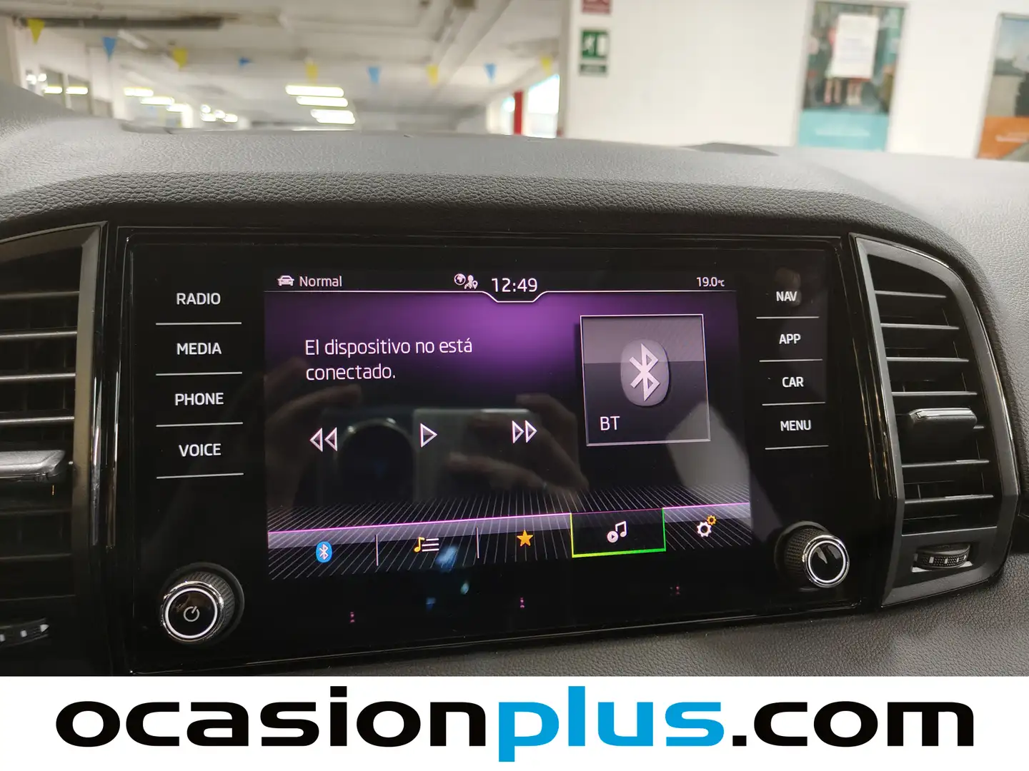 Foto Skoda Karoq Skoda Karoq 1.5 TSI ACT Sportline DSG (150 CV)