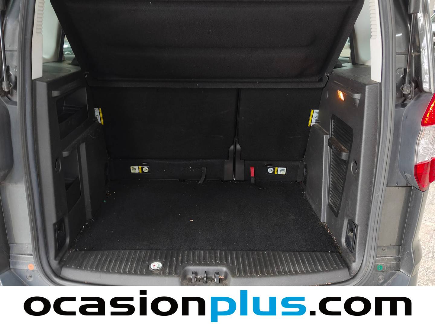 Foto Ford Tourneo Courier Ford Tourneo Courier 1.5 TDCi Ambiente (75 CV)