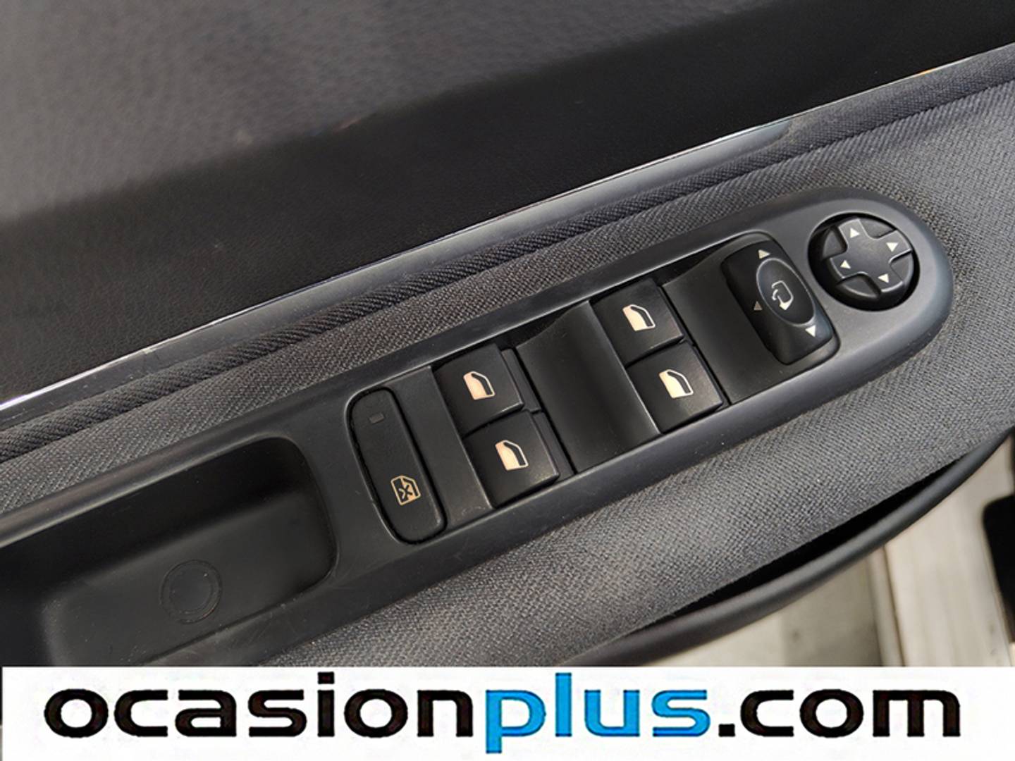 Foto Peugeot 3008 Peugeot 3008 1.6 BlueHDI FAP Style (120 CV)