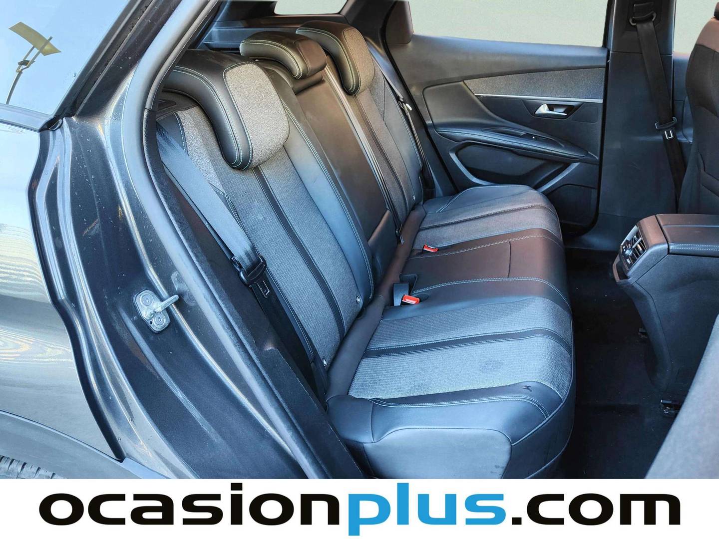 Foto Peugeot 3008 Hybrid Peugeot 3008 Hybrid 300 Allure Pack e-EAT8 (300 CV)