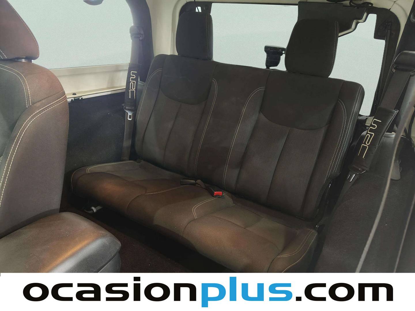 Foto asientos traseros Jeep Wrangler Jeep Wrangler 2.8 CRD Sahara (200 CV)