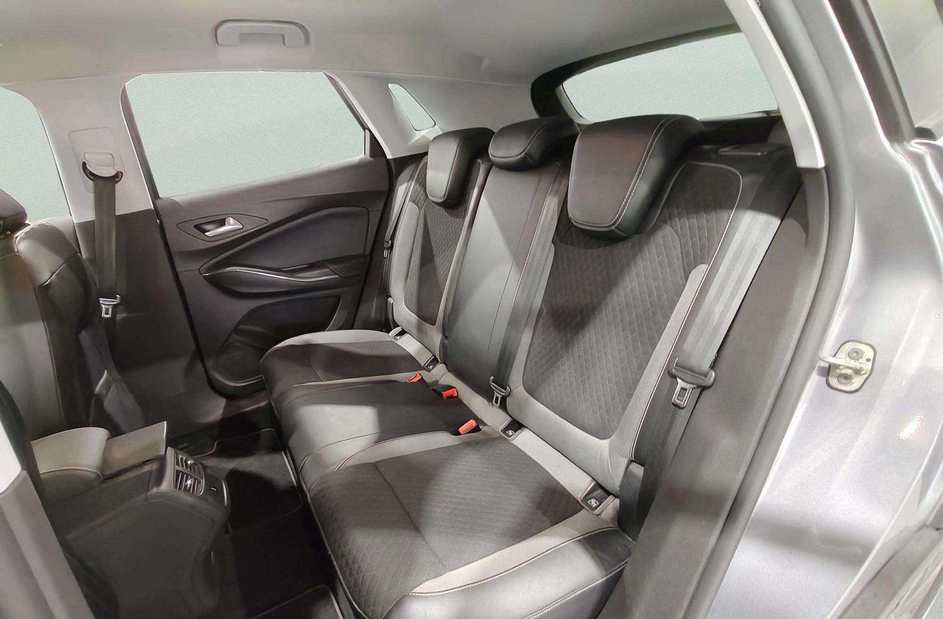 Opel Grandland 1.5 CDTi Design Tech - foto 13