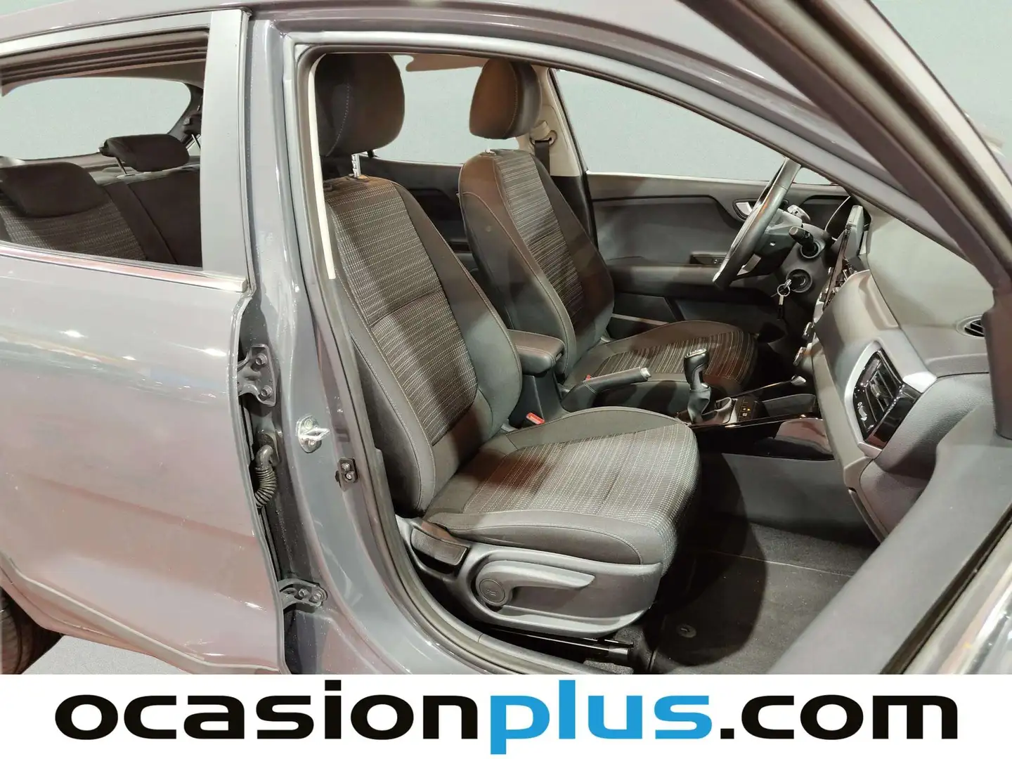 Foto KIA Stonic Kia Stonic 1.0 T-GDi MHEV Drive iMT (100 CV)