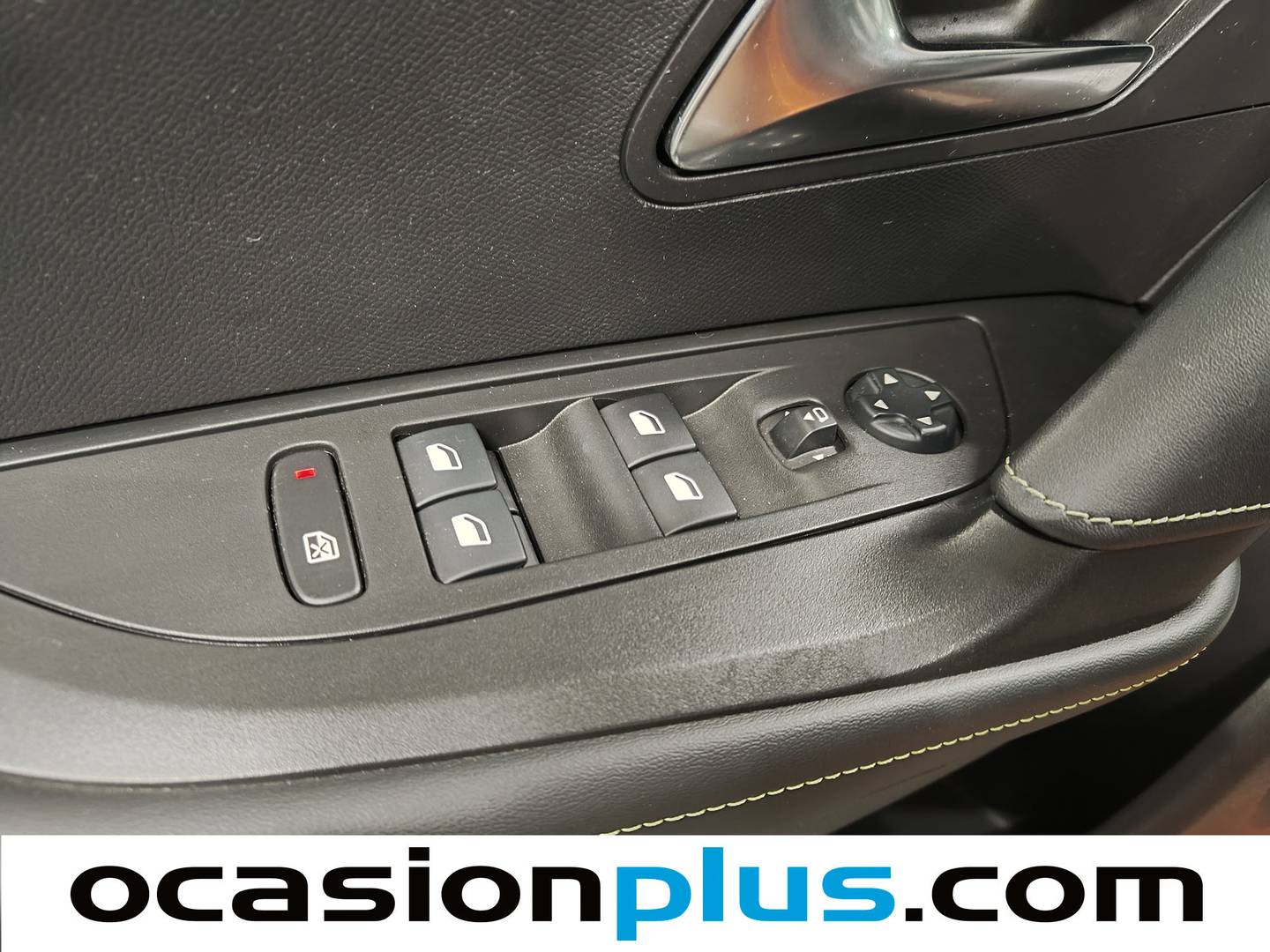 Foto Peugeot 2008 Peugeot 2008 PureTech 130 S&S GT (130 CV)