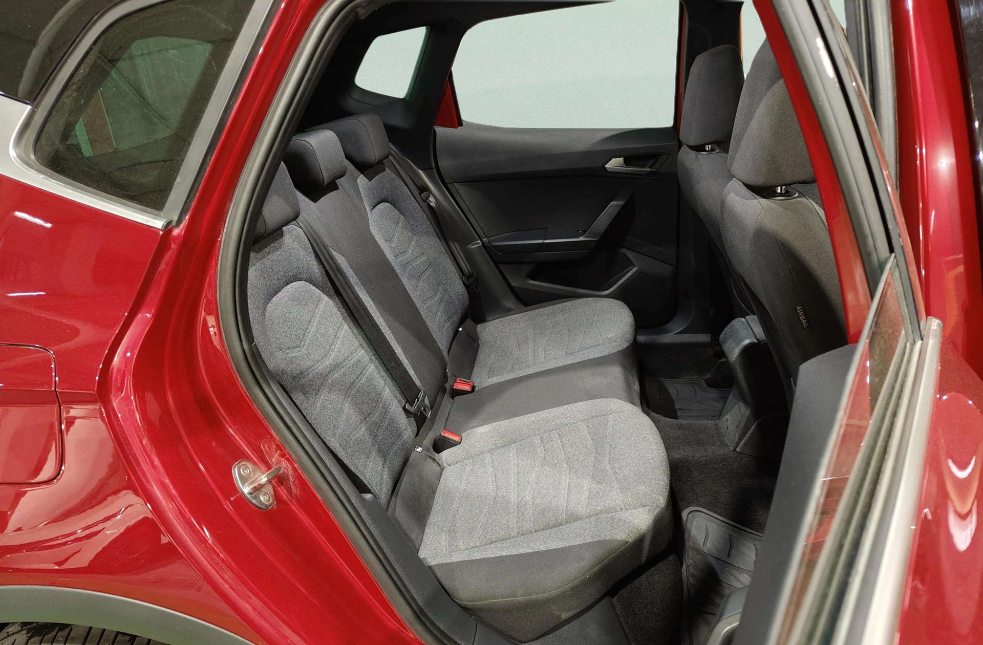 SEAT Arona 1.0 TSI Xperience Plus - foto 18