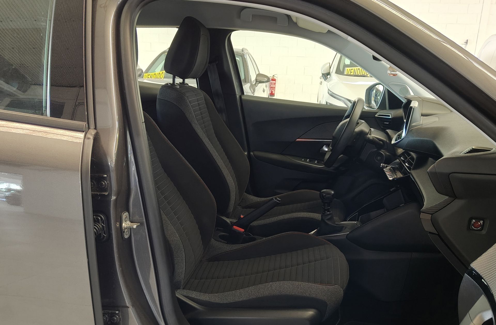 Peugeot 2008 BlueHDi 110 Active Pack - foto 19