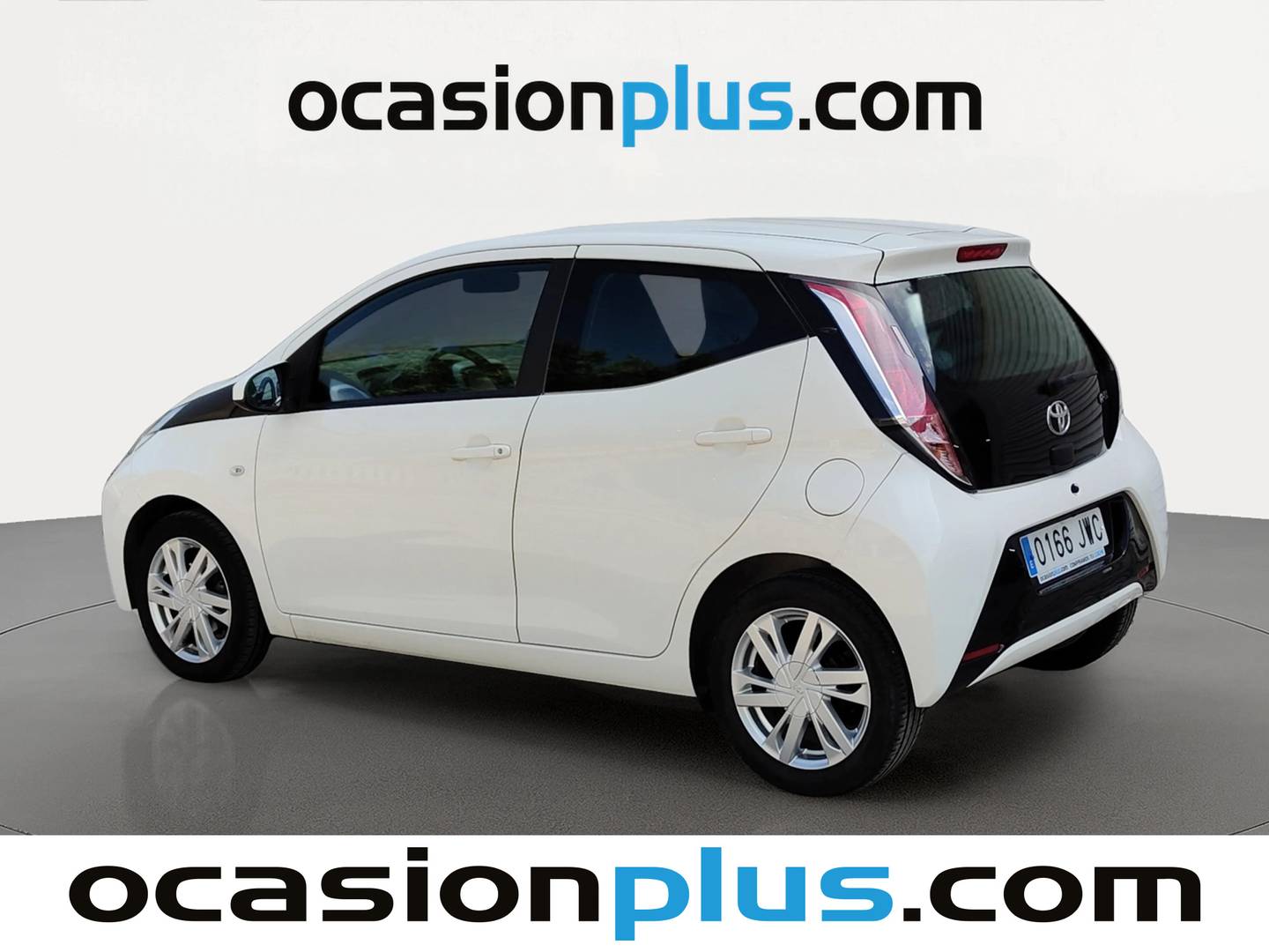 Foto trasera Toyota Aygo Toyota Aygo 1.0 70 x-play (69 CV) izquierda
