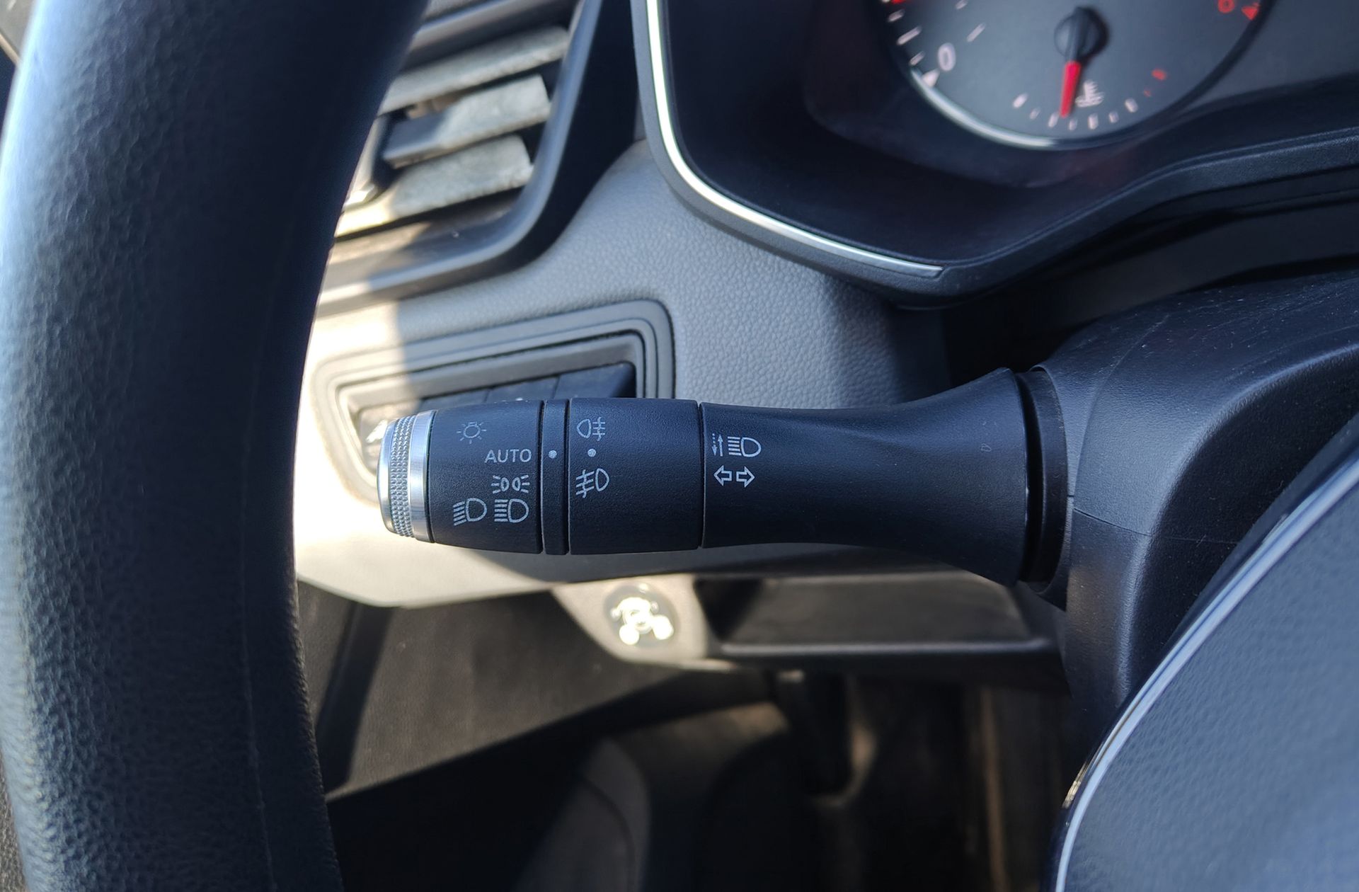 Renault Clio Business TCe GLP - foto 23