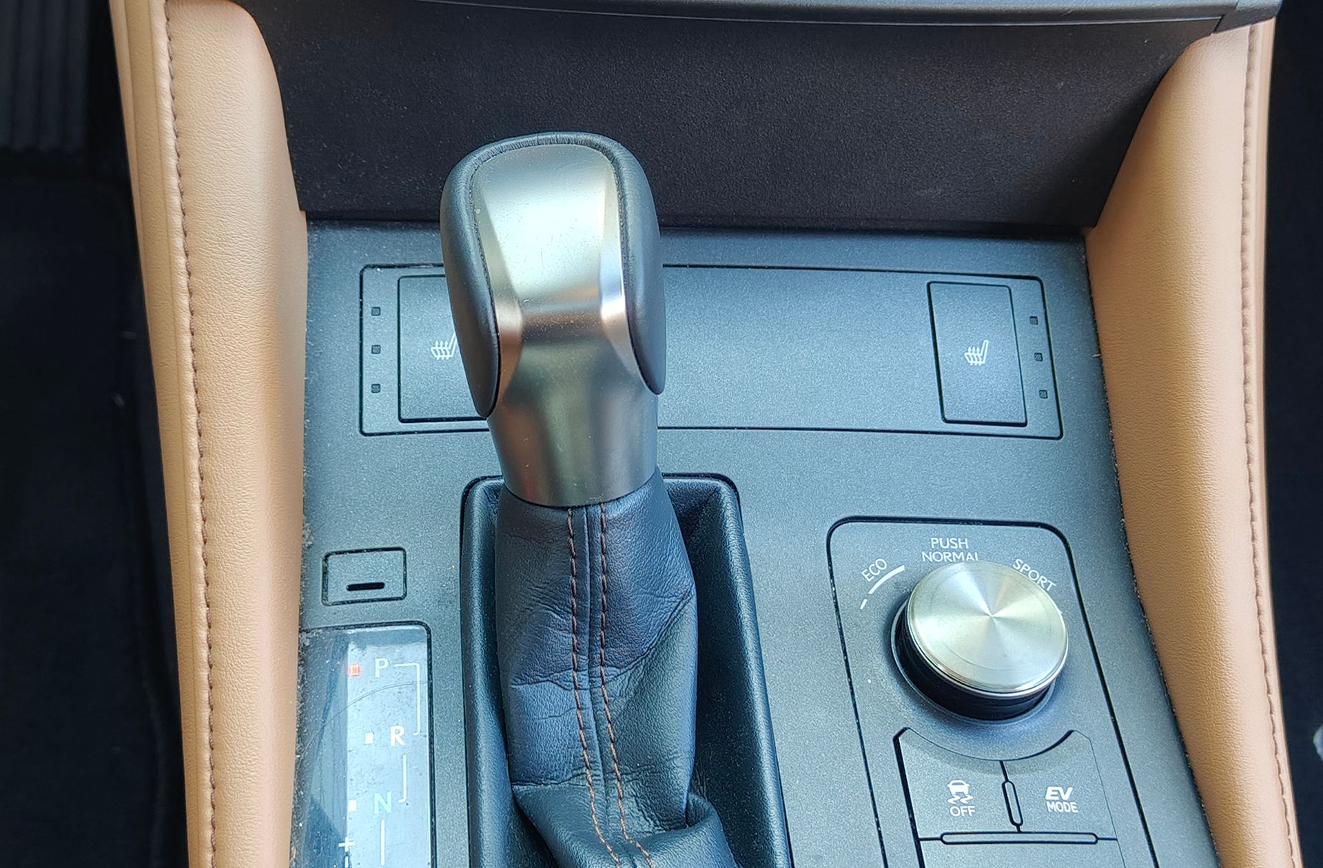 Lexus RC 300h Executive Navi Nedc - foto 5