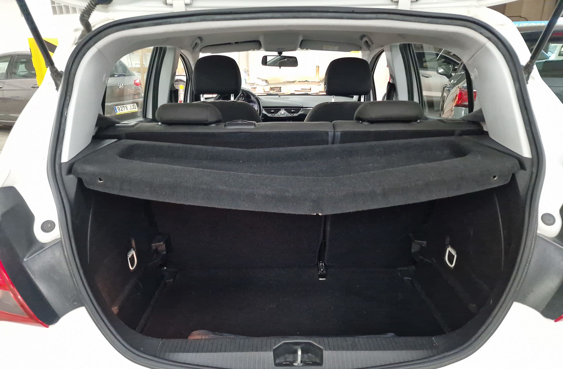 Opel Corsa 1.4 Selective - foto 13