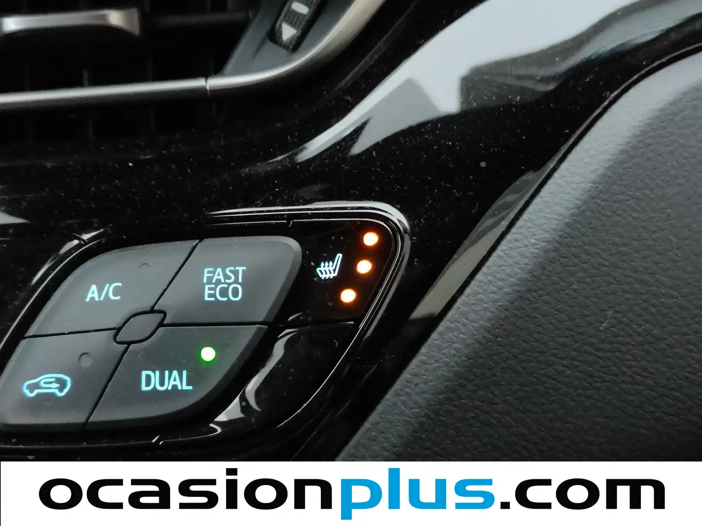 Foto Toyota C-HR Toyota C-HR 180H Advance (184 CV)