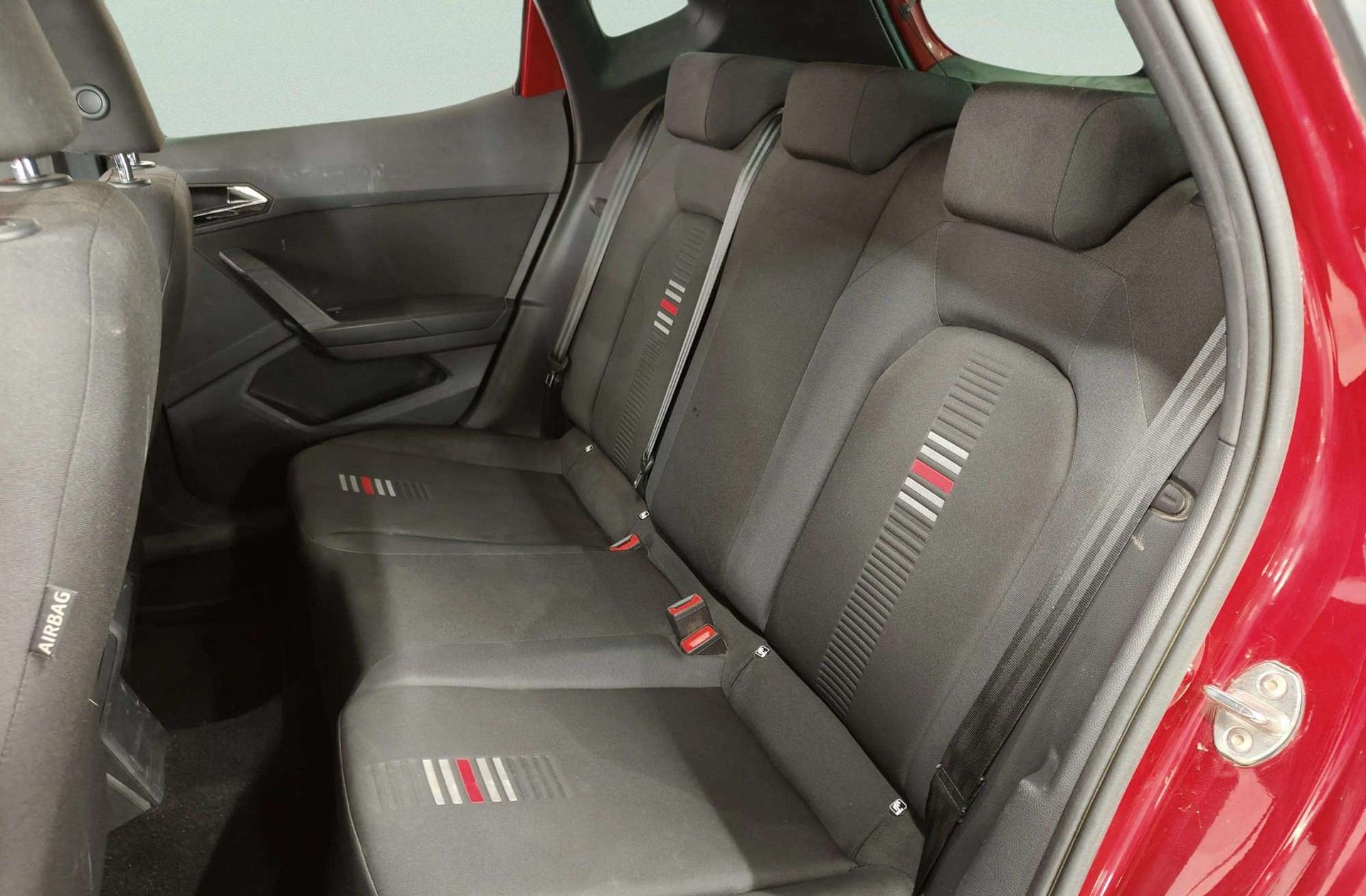 SEAT Arona 1.0 TGI GNC FR Edition - foto 12
