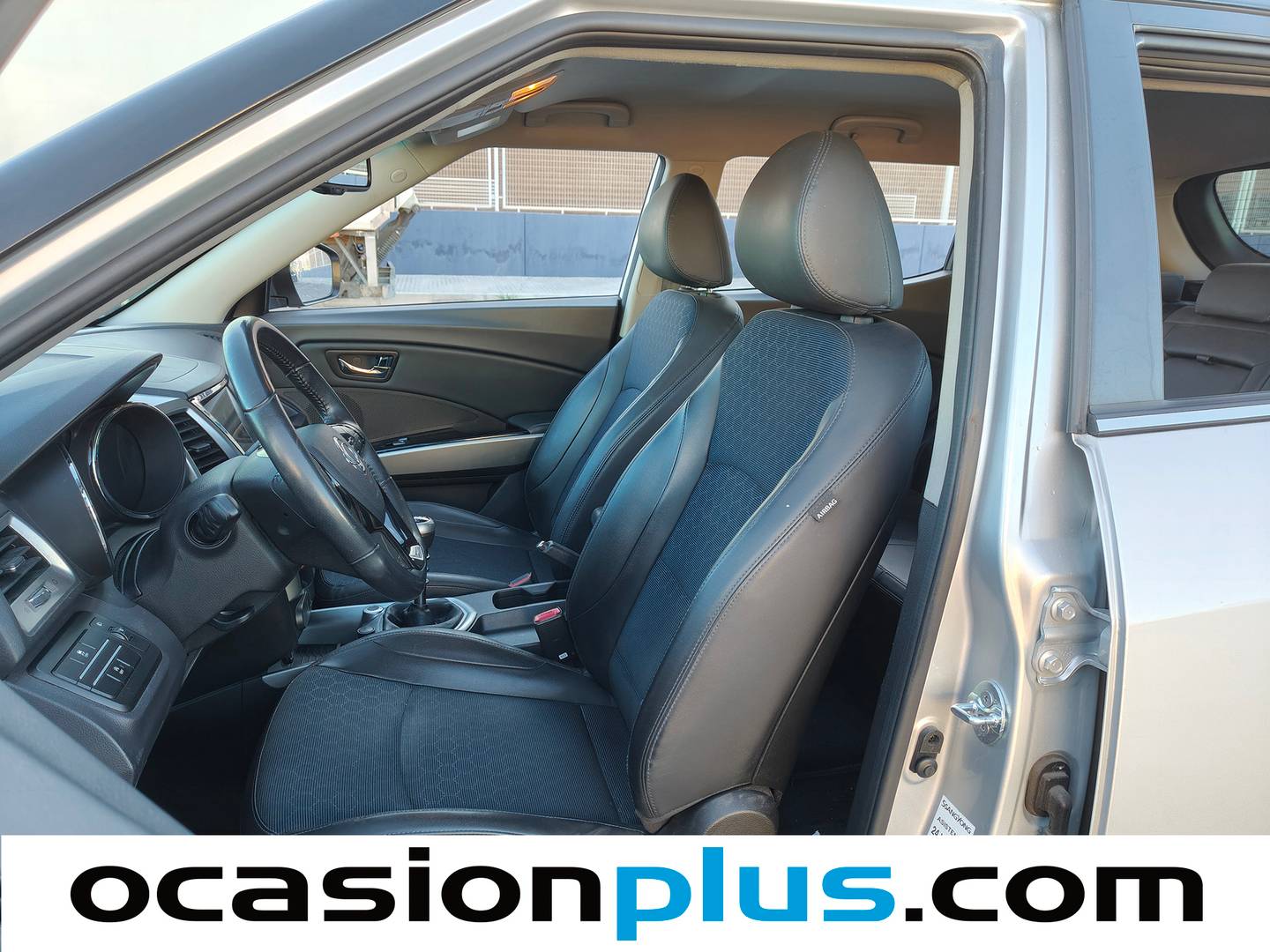 Foto SsangYong Tivoli Ssangyong Tivoli G16 Limited 4x2 (128 CV)