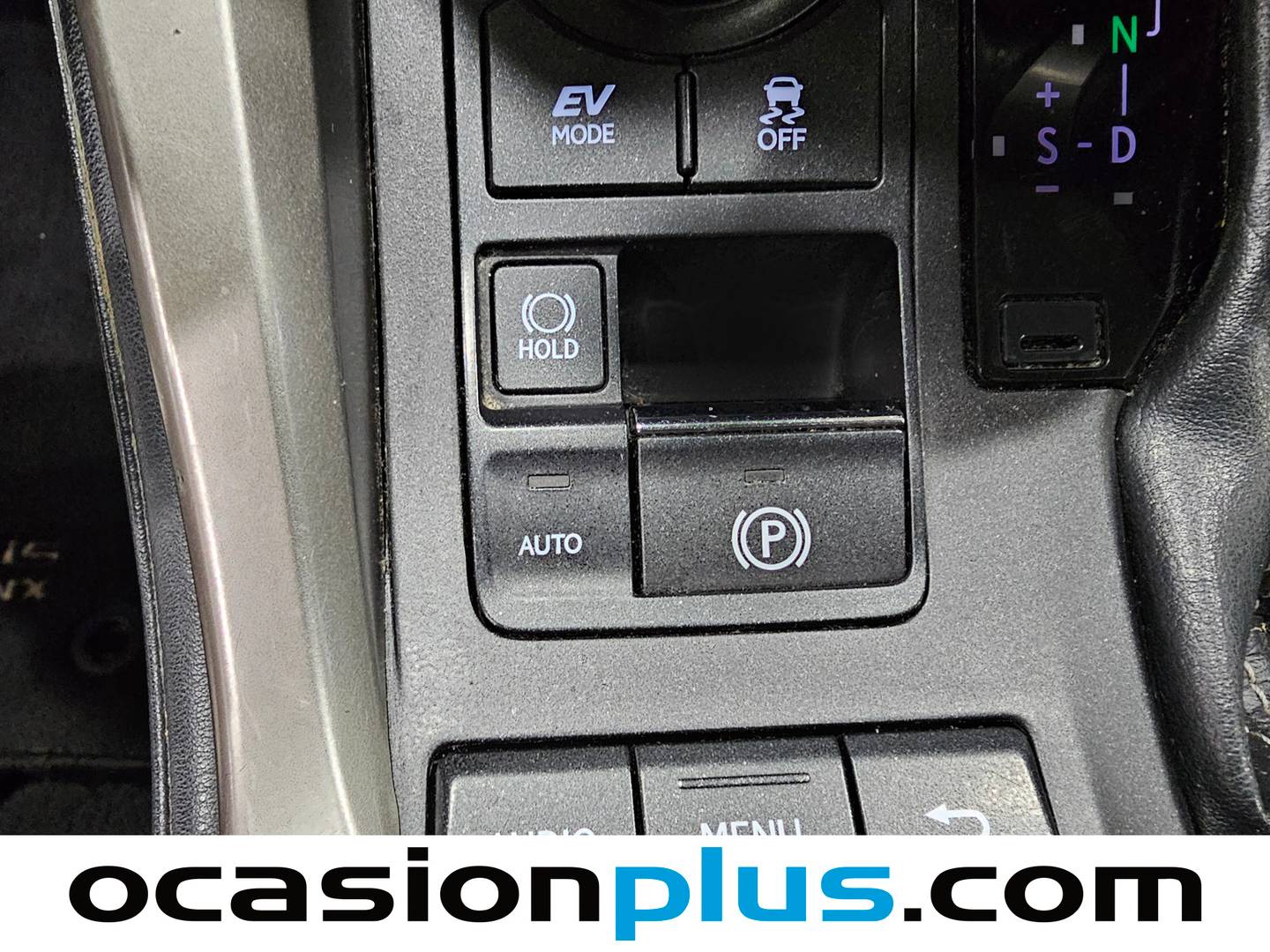 Foto Lexus NX Lexus NX 300h Corporate 2WD (197 CV)