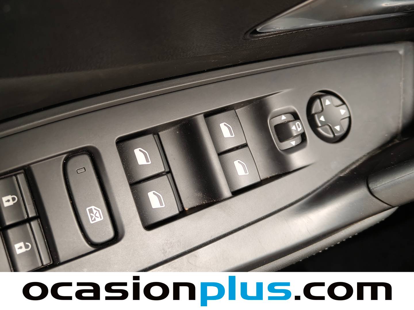 Peugeot 408 Peugeot 408 Allure Hybrid 145 eDCS6 (145 CV) 145cv