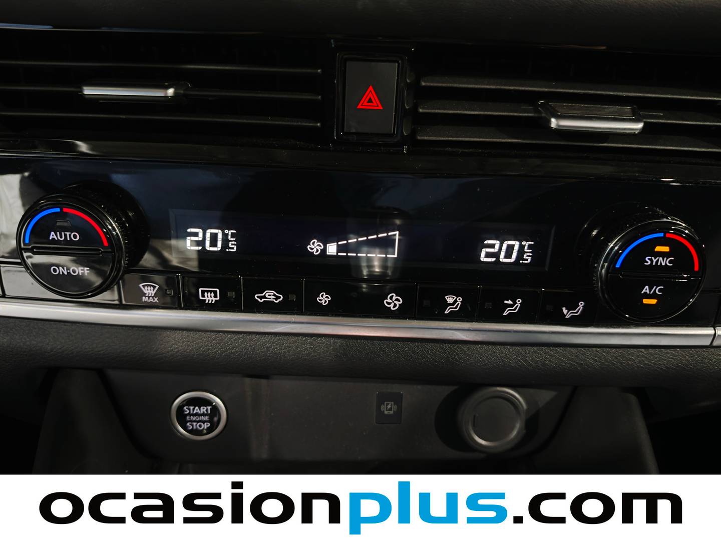 Foto Nissan QASHQAI Nissan Qashqai DIG-T 140 N-Connecta (140 CV)