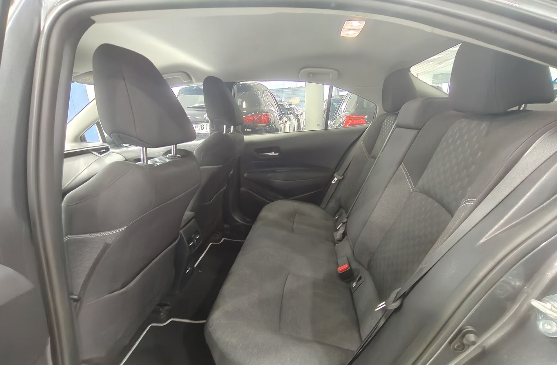 Toyota Corolla 140H Style - foto 12