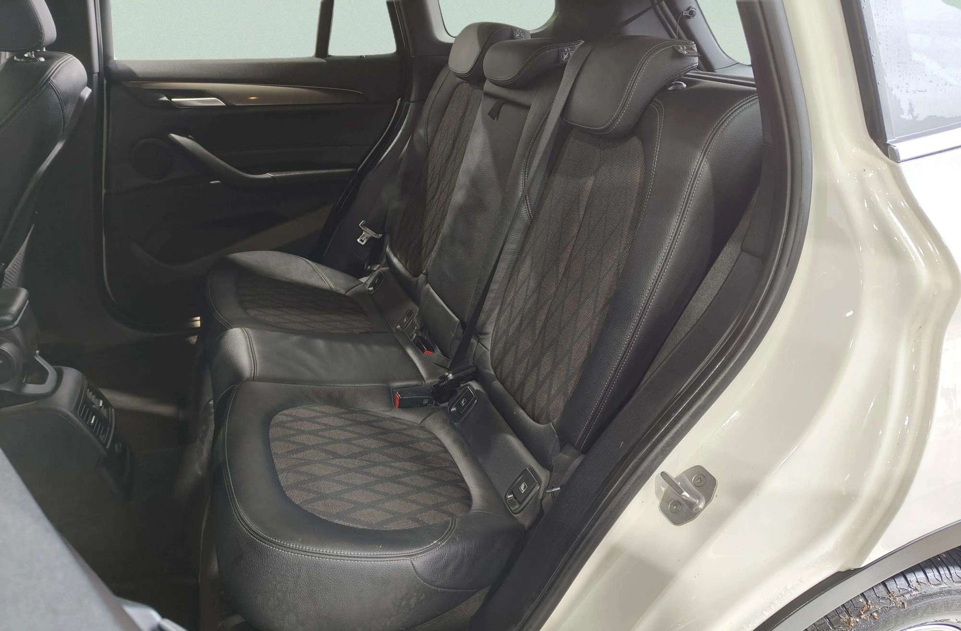 BMW X1 sDrive18d - foto 12