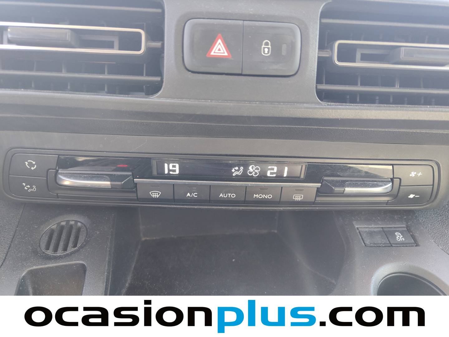 Acabados Citroën Berlingo Citroën Berlingo BlueHDi 100 S&S Talla M Shine (102 CV)