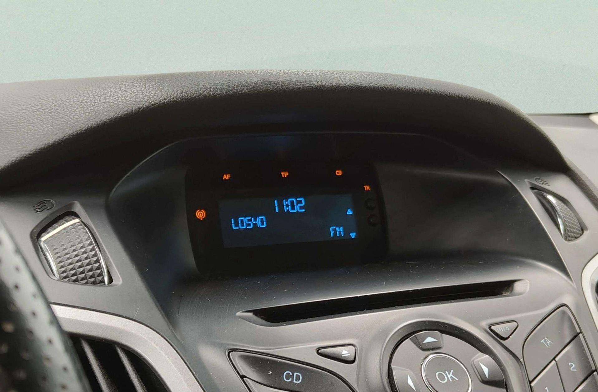 Ford Focus 1.0 EcoBoost Trend - foto 27